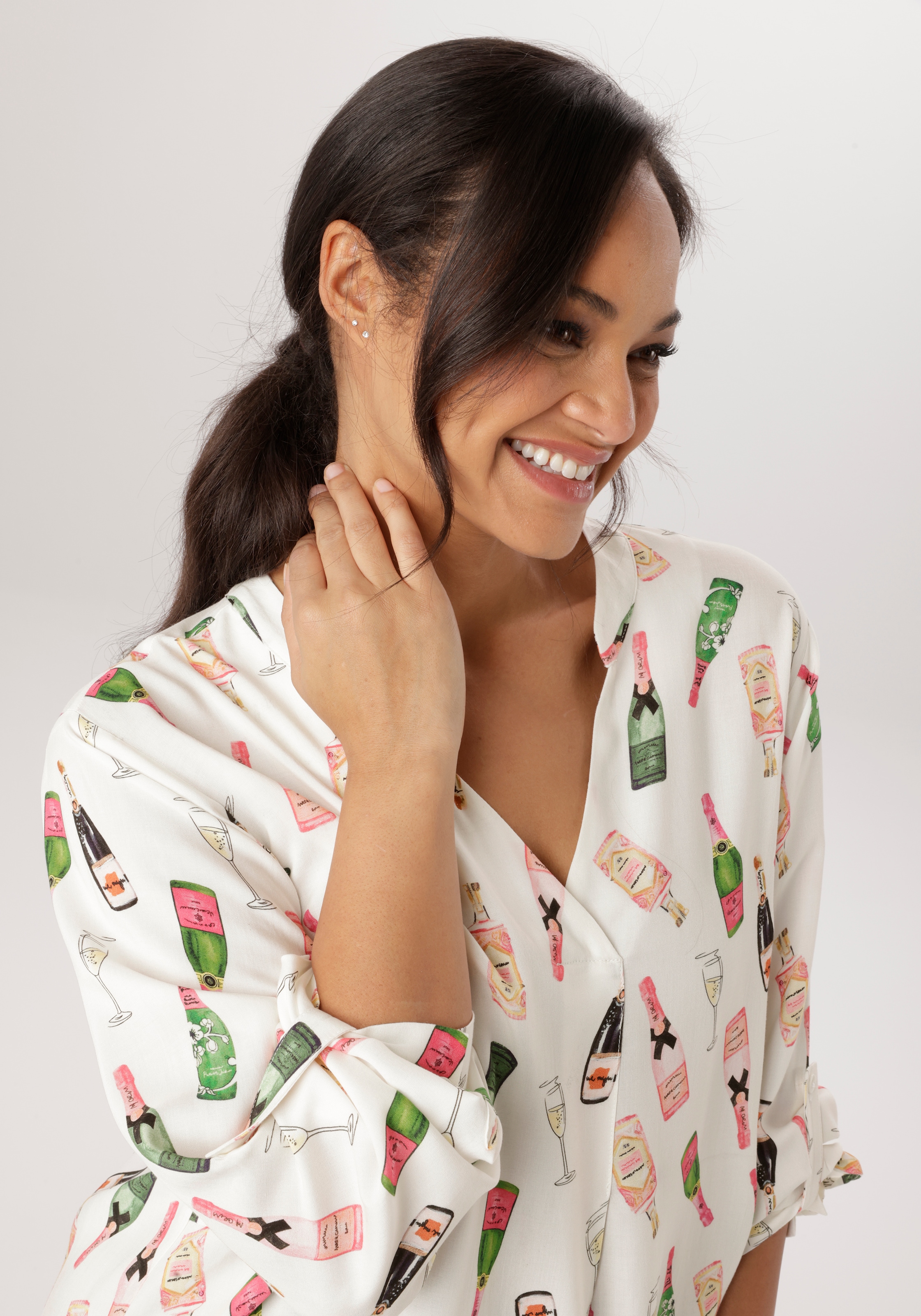 Aniston PLUS Schlupfbluse mit Sektfläschchen bedruckt