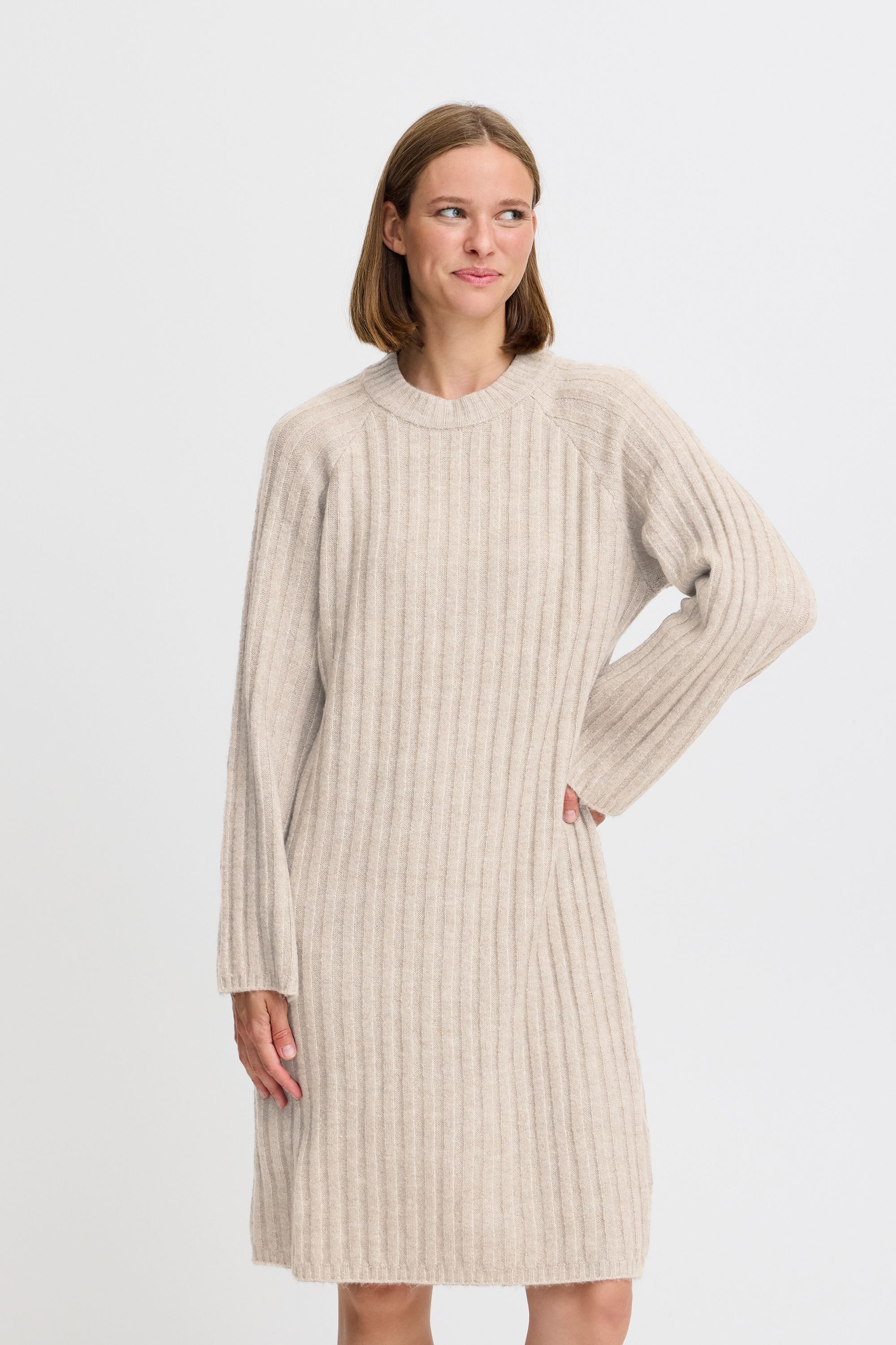 b.young Strickkleid »Strickkleid BYMARIANNE SHORT DRESS -«