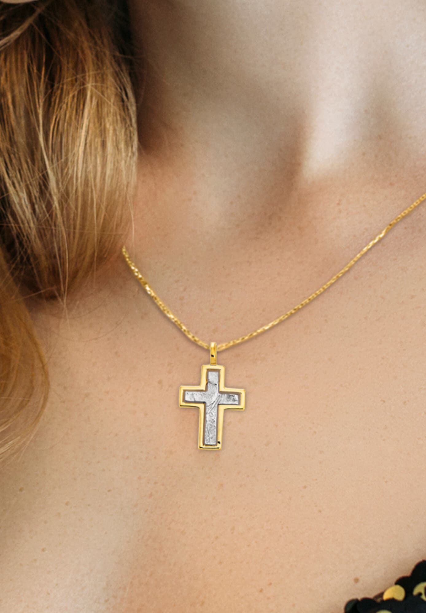 ONE ELEMENT Kettenanhänger »Kreuz Anhänger aus 333 Gelbgold«