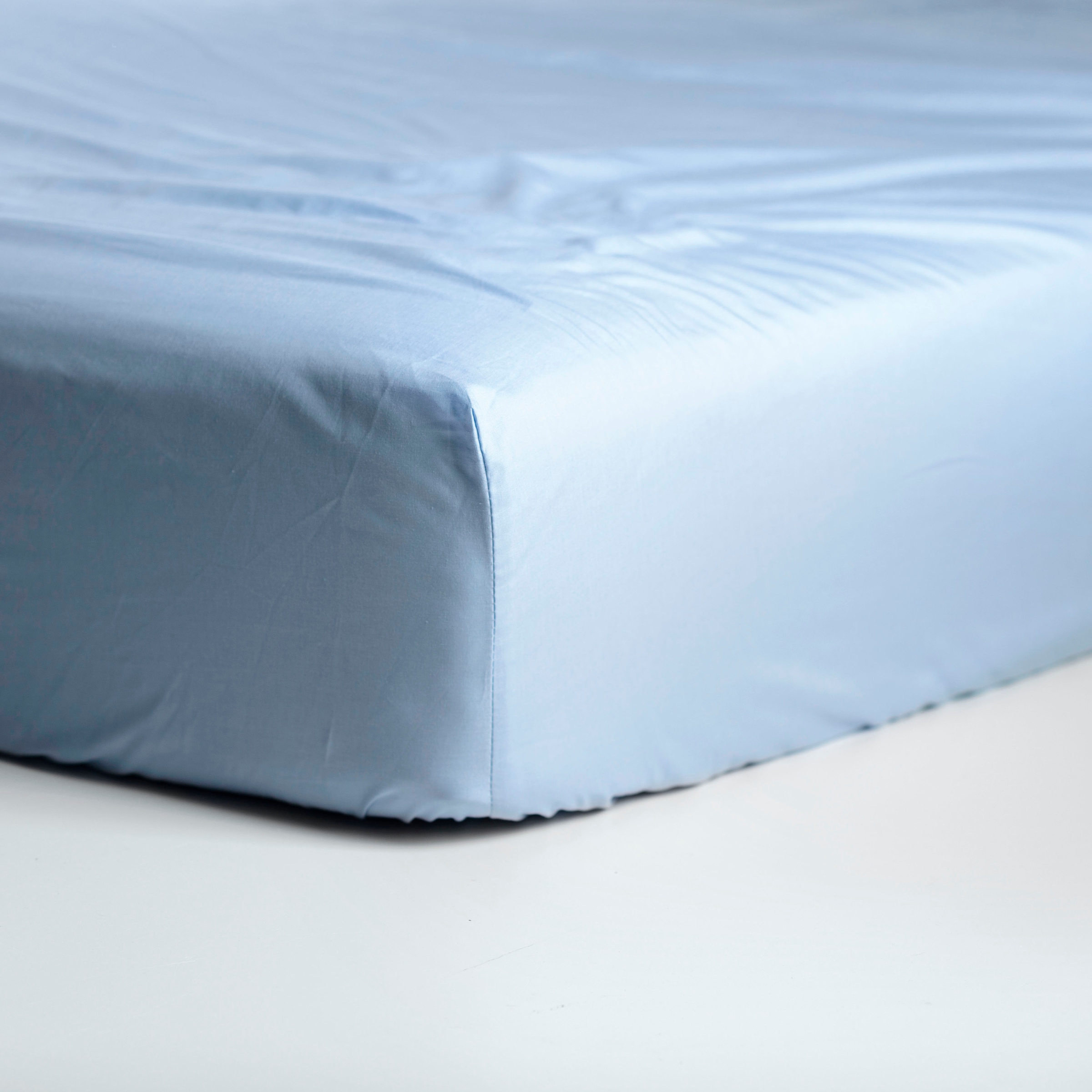 Cinderella Spannbettlaken »Cinderella Sundays Satin, für Matratzen bis 25 cm Höhe« für Matratzen bis 25 cm Höhe