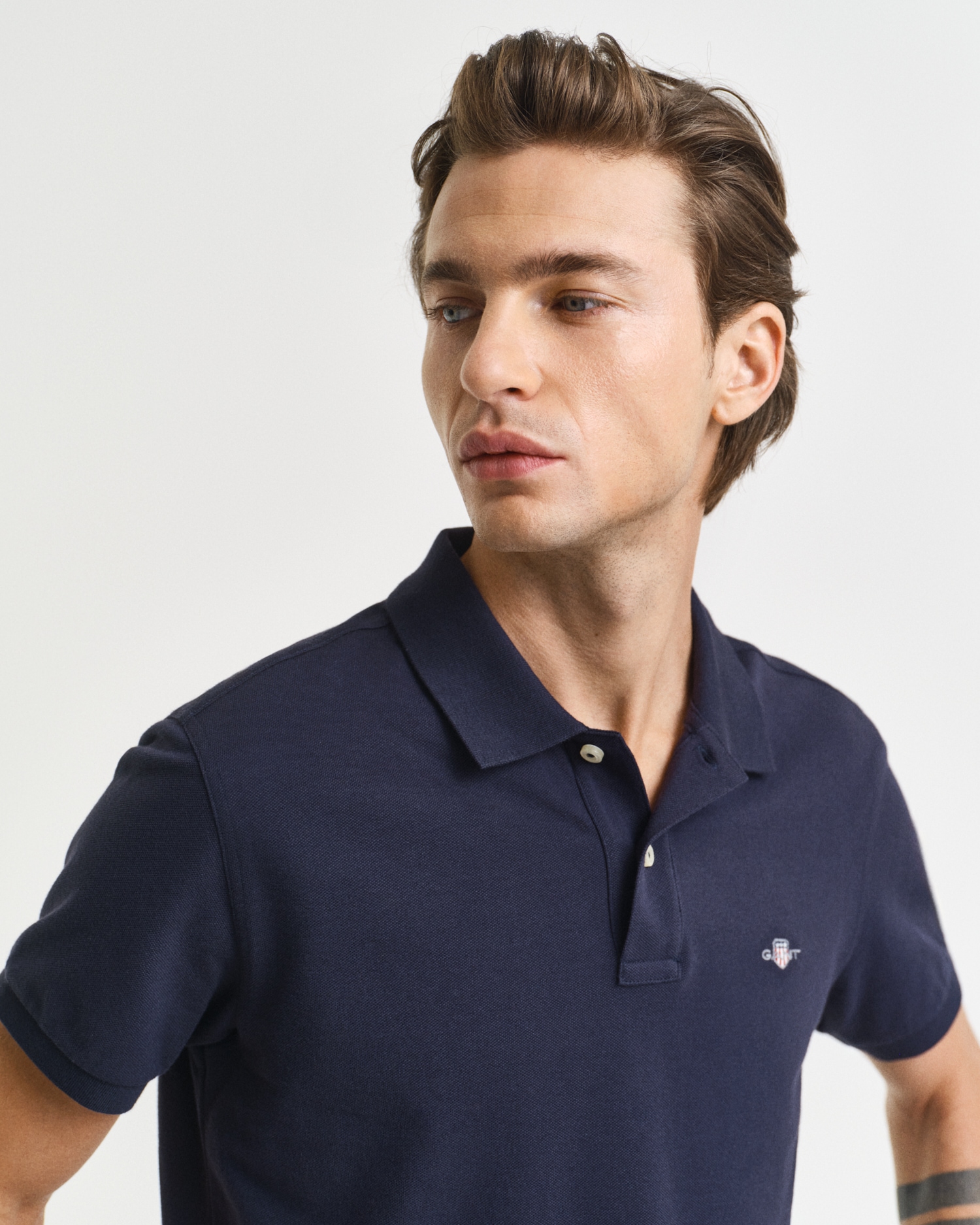 Gant Poloshirt »SLIM SHIELD SS PIQUE POLO« mit Logostickerei auf der Brust