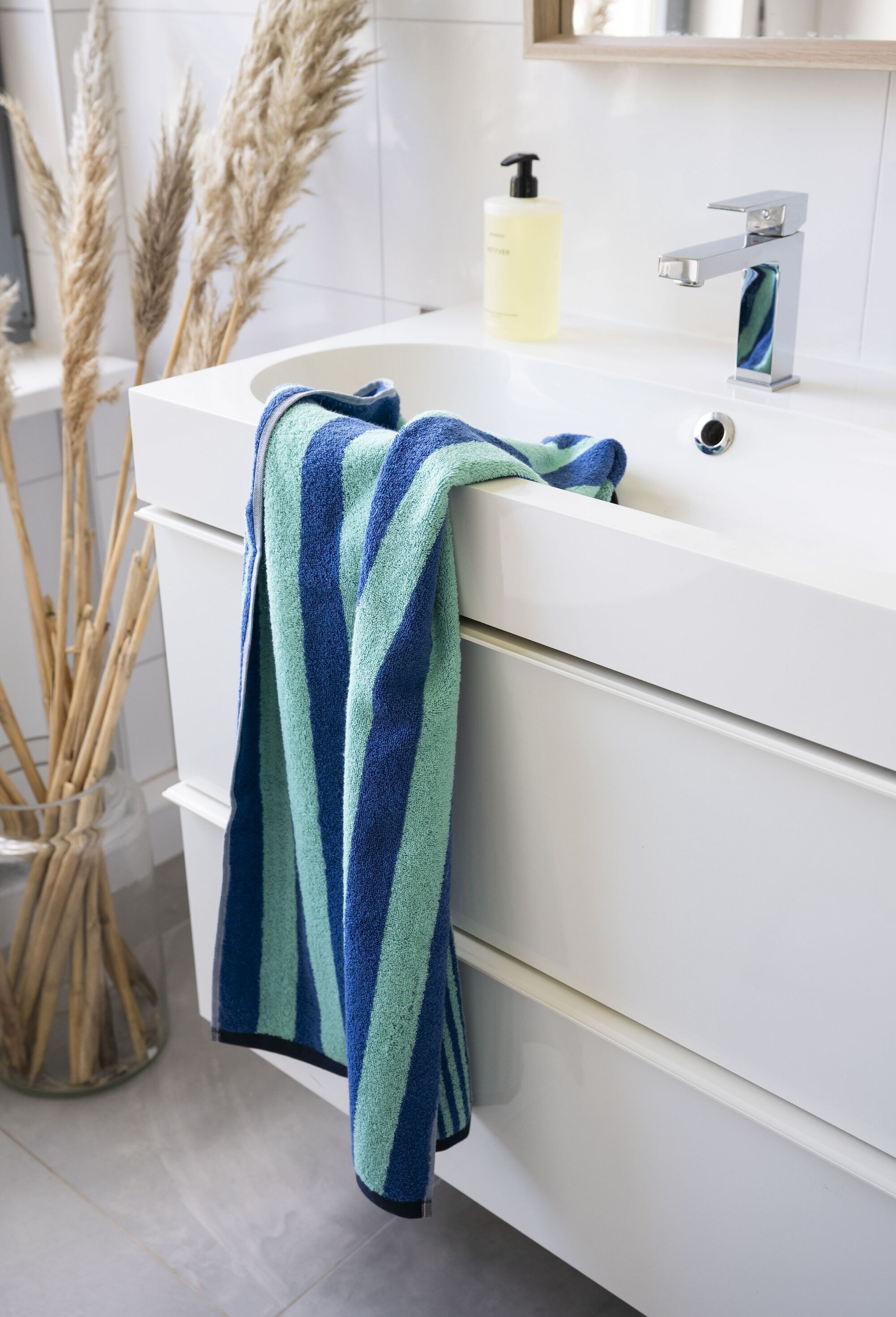 herzbach home Badetücher »Good Vibes« 550g/m², Premium-Qualität, 100% Baumwolle