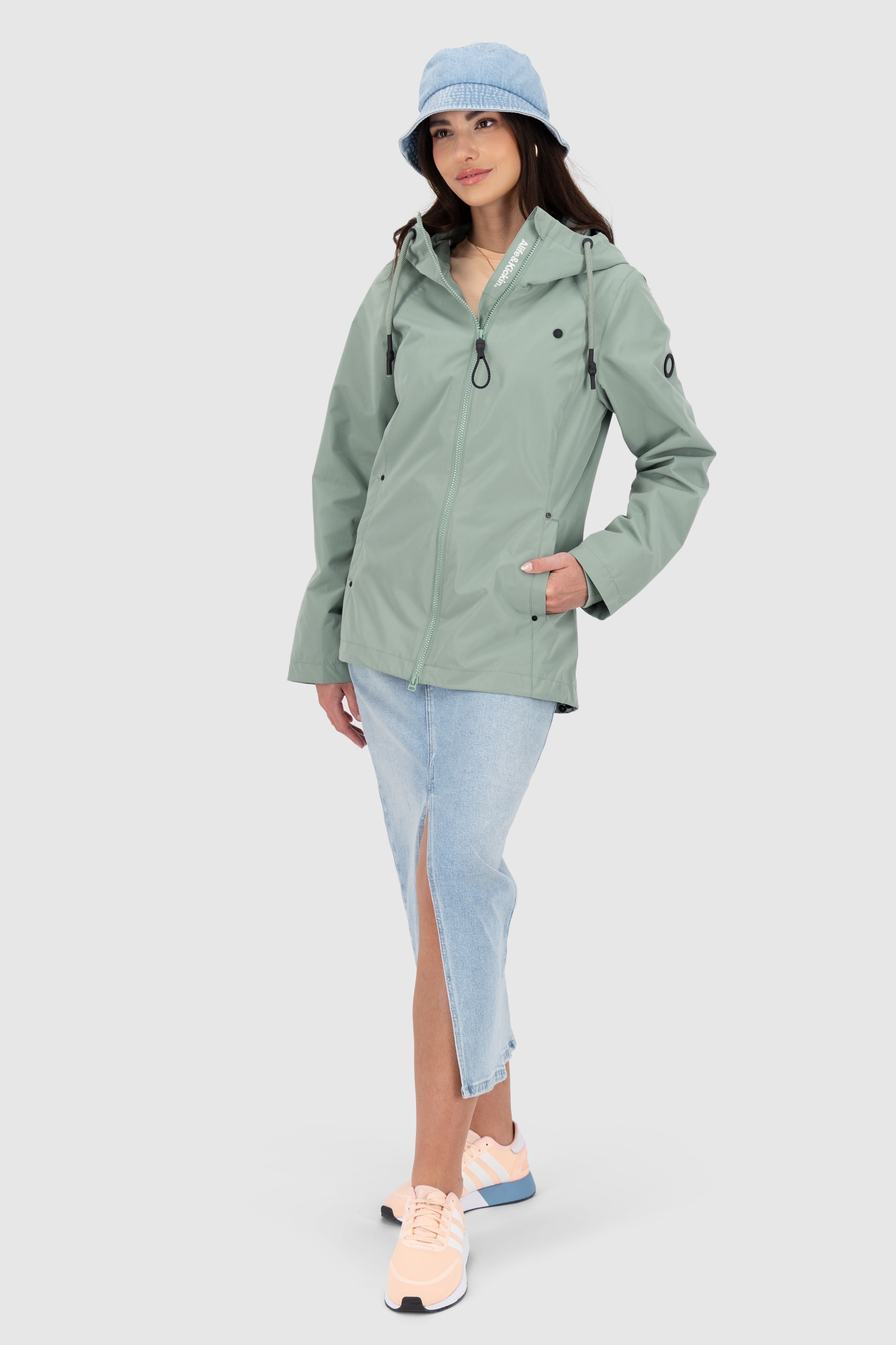 Alife & Kickin Outdoorjacke »LilouAKA« mit Kapuze mit Kapuze und in figurbetontem Fit