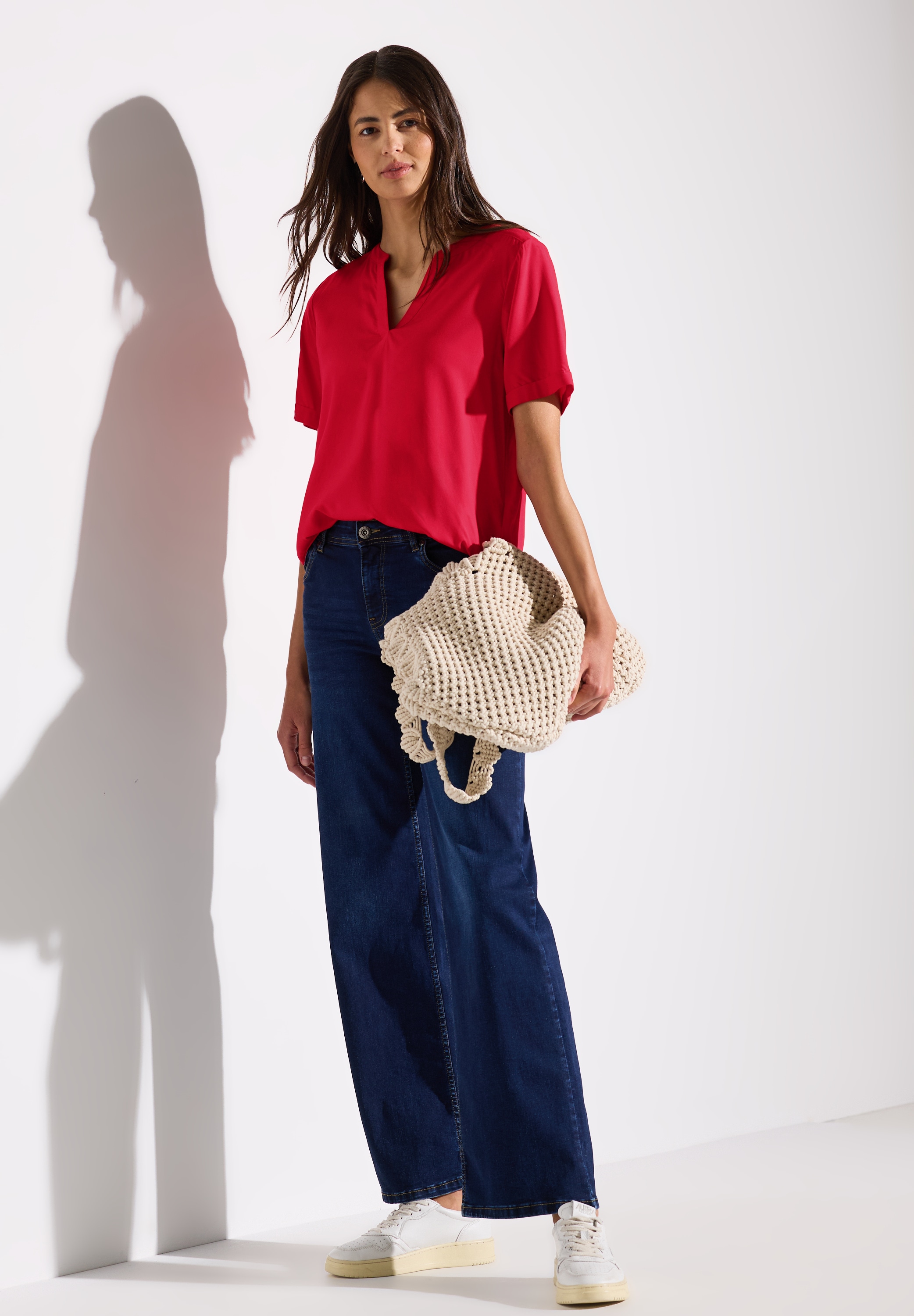 STREET ONE Kurzarmbluse mit geschlitztem Rundhalsausschnitt