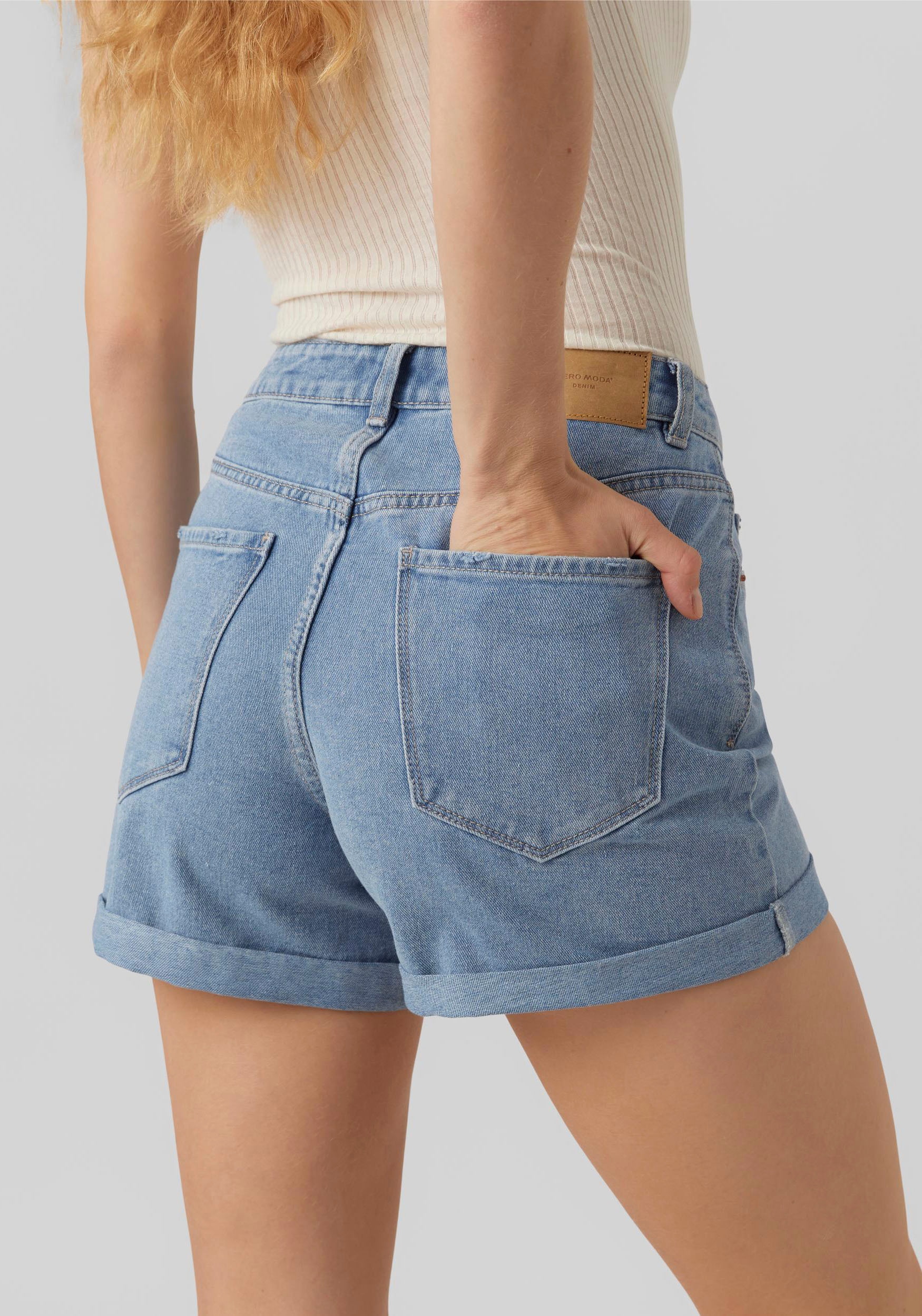 Vero Moda Jeansshorts »VMZURI HR LOOSE SHORTS MIX NOOS«