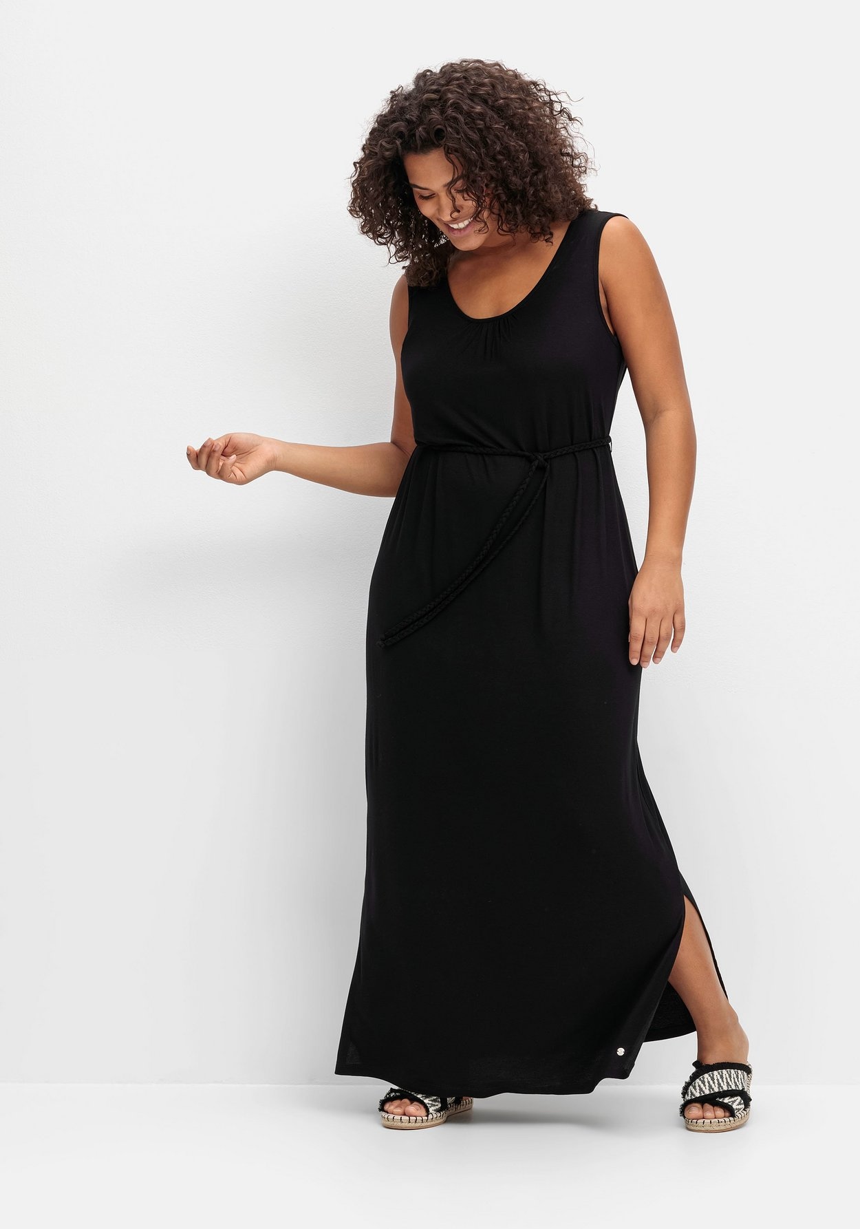 Sheego Maxikleid »Maxikleid mit Spitze am Rückenausschnitt«
