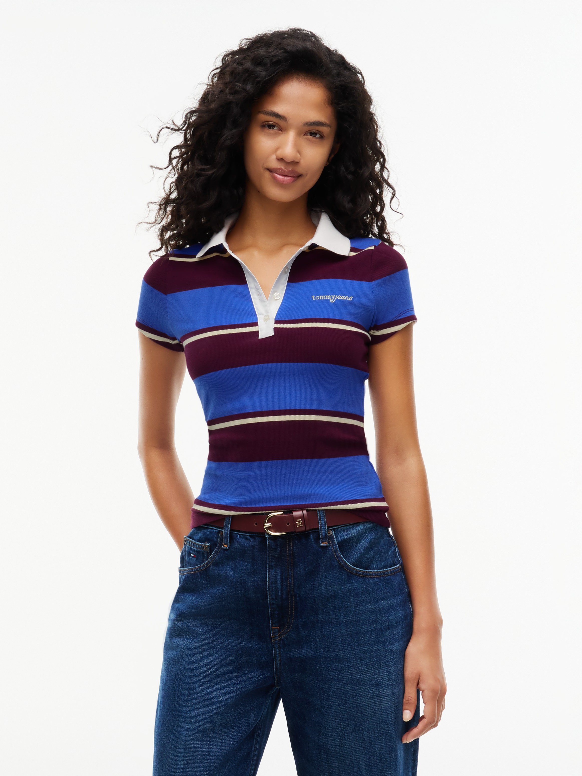 Tommy Jeans Poloshirt »TJW SLIM SCRIPT RIB SS POLO« Baumwollmischung, slim fit, figurbetont, in gerippter Struktur