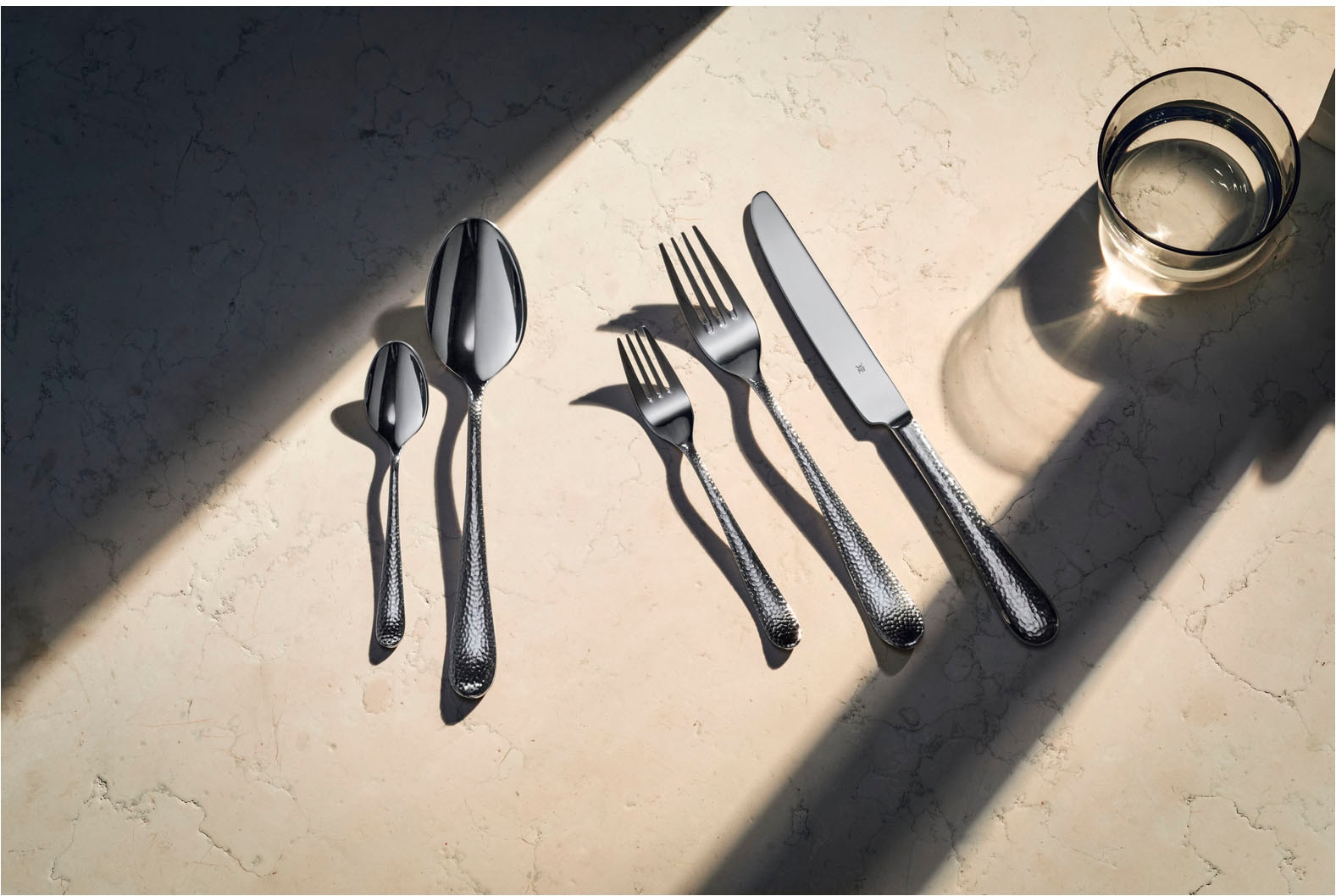 WMF Besteck-Set »Sitello« geschmiedete Messer, farbecht, Wellenschliff, spülmaschinenfest