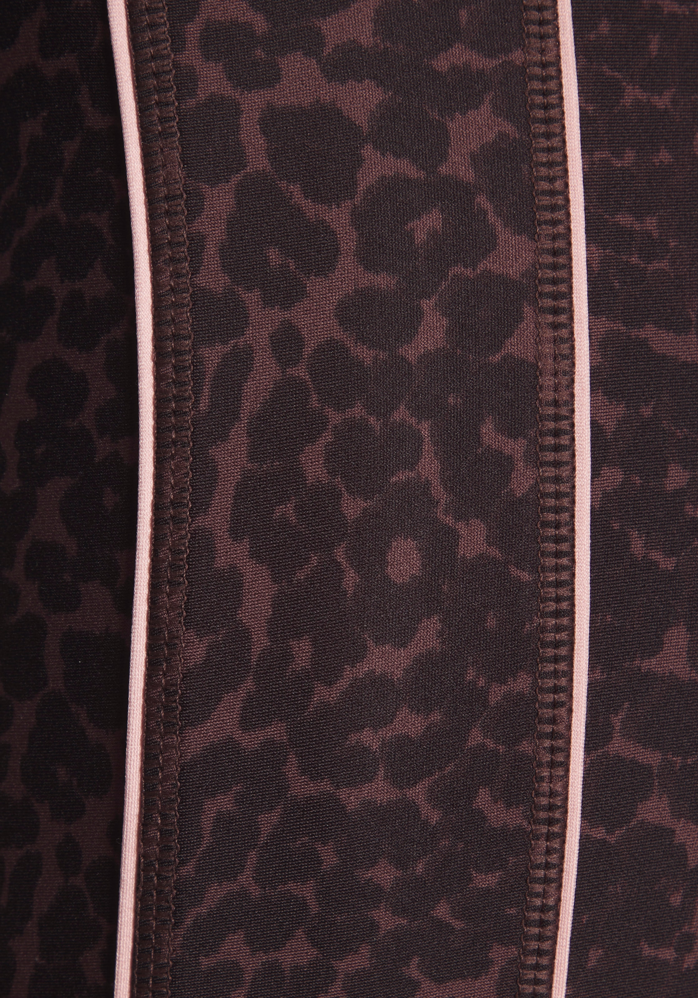 LASCANA ACTIVE Sporthose  in Leo-Optik mit breitem Bündchen