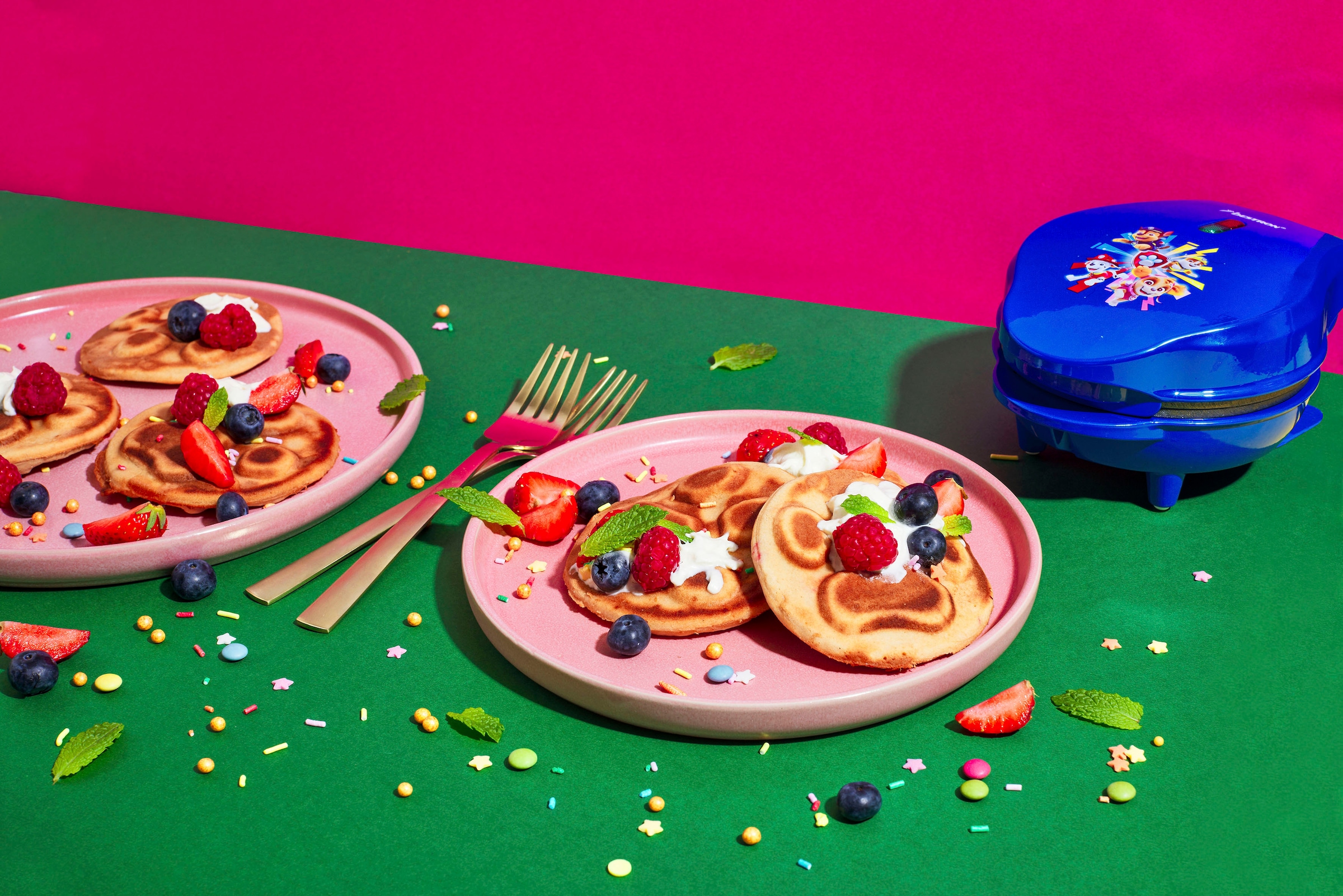 bestron Waffeleisen »Paw Patrol APP500B«, 550 W, für Kindergeburtstage, Ostern & Weihnachten, mit Backampel