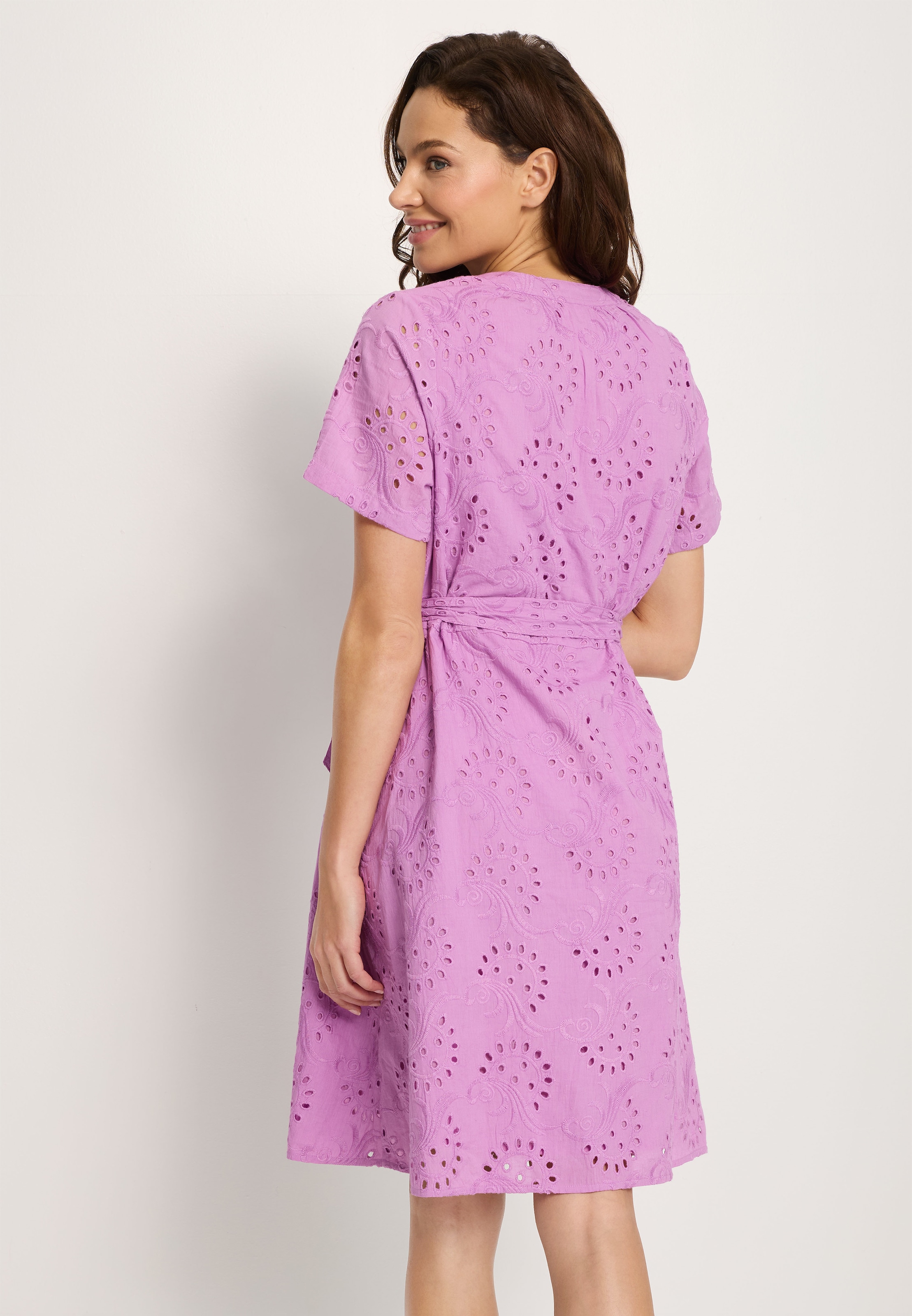 LASCANA Blusenkleid und Lochstickerei, Spitzenkleid