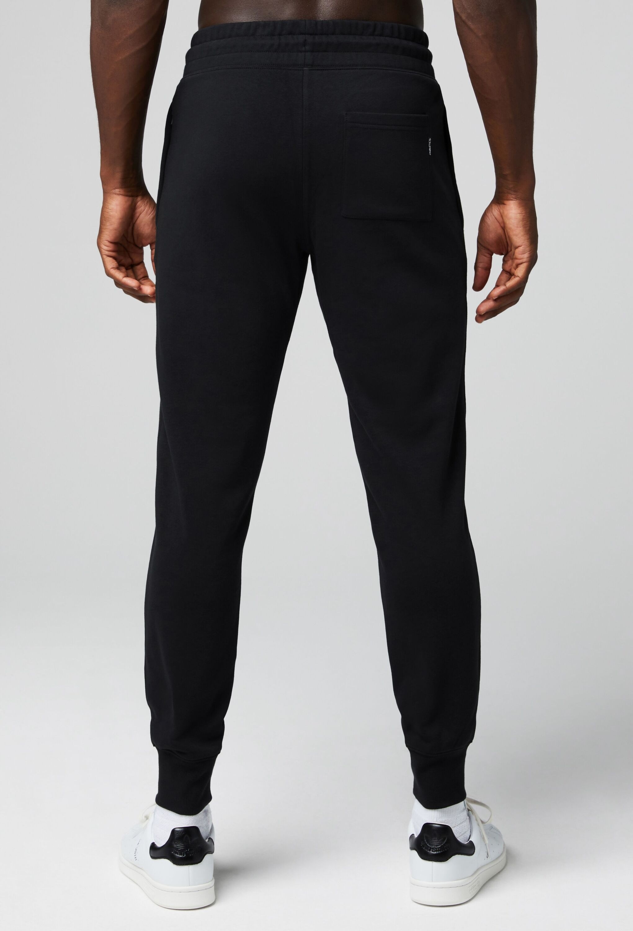 Fabletics Jogginghose »Fabletics PANTS THE-YEAR-ROUND-TERRY-JOGGER«  aus Recyclingmaterialien