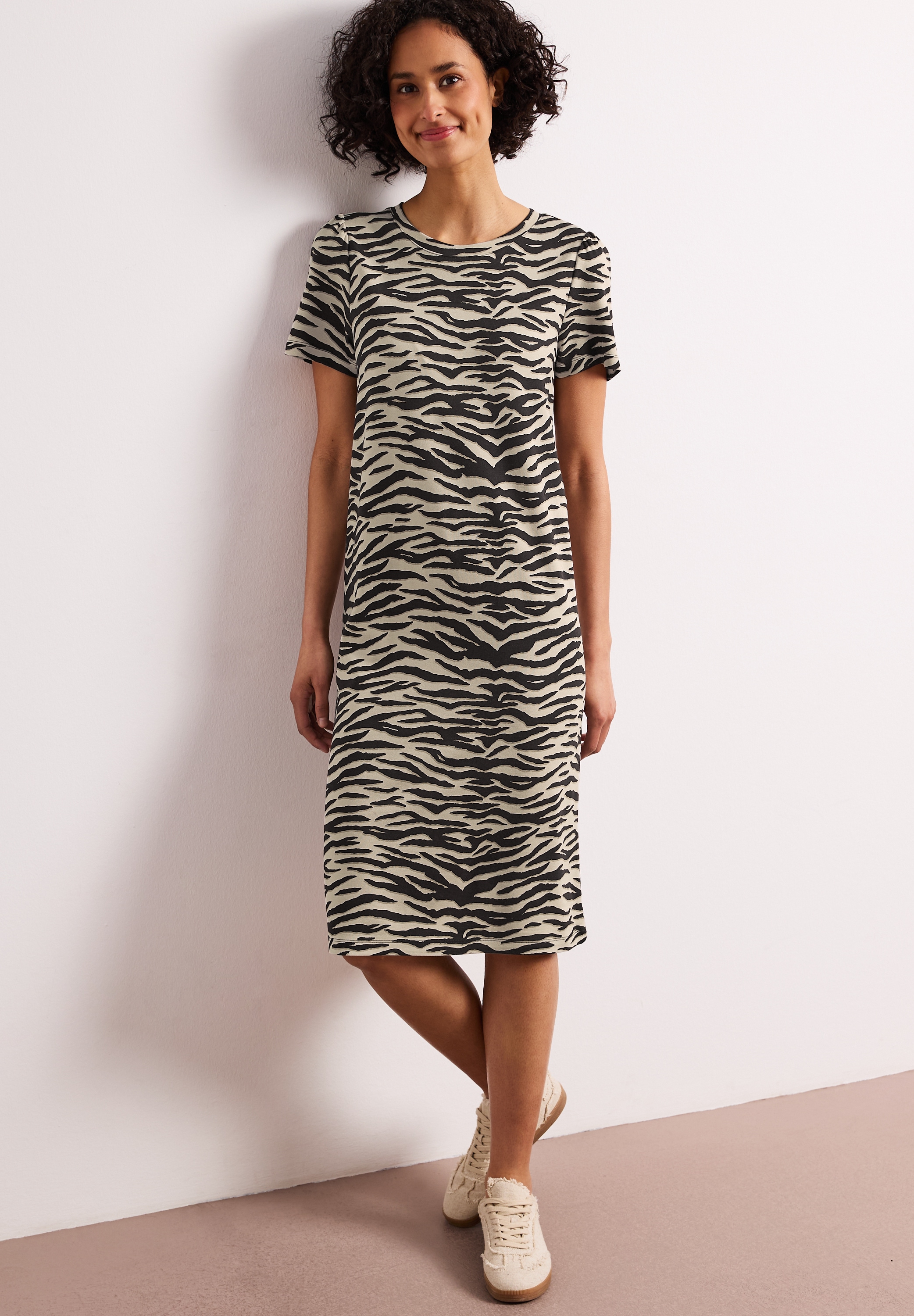 STREET ONE Shirtkleid Ohne Taschen Knielanges Sommerkleid mit Animal-Print
