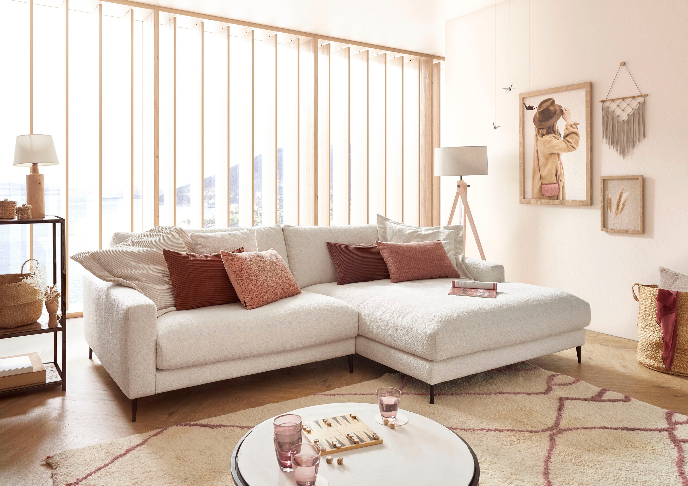 INOSIGN Ecksofa »Downtown, B/T/H: 272/190/84 cm L-Form«, weicher Sitzkomfort auch in Cord und Bouclé, incl. Zierkissen