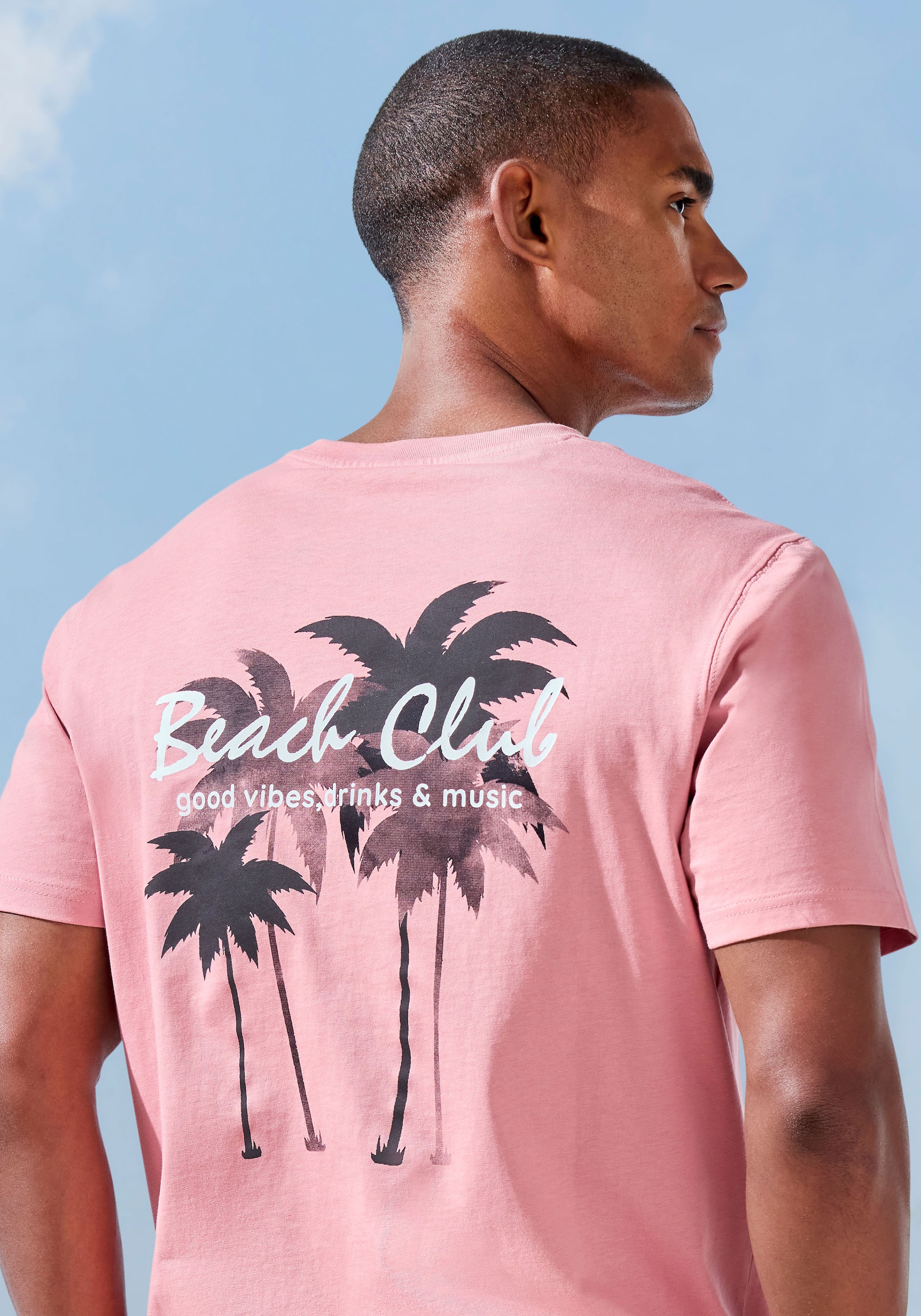 Beachtime T-Shirt »mit großem Rückenprint«, Regular-Fit, mit Print vorn und hinten