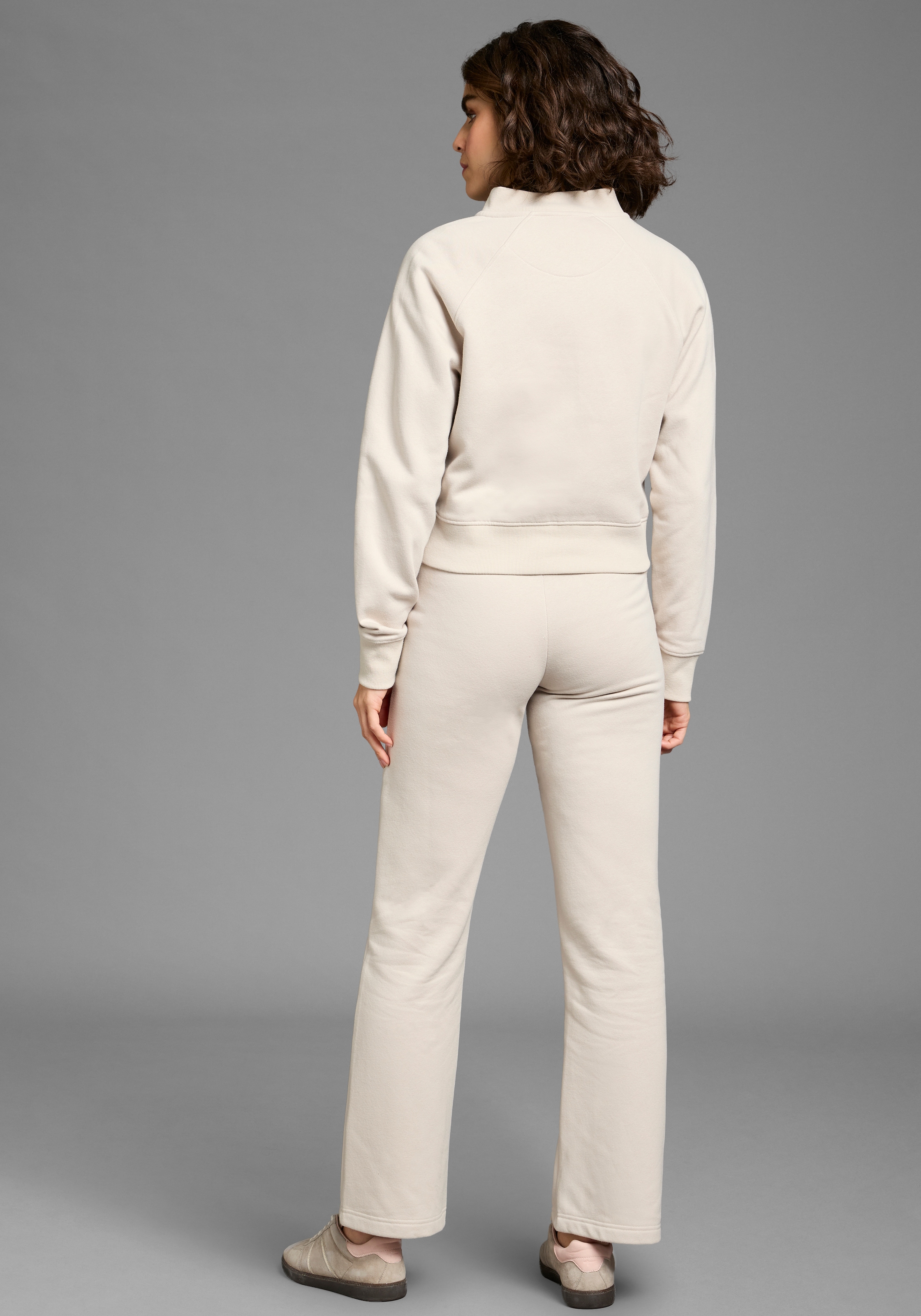 Ocean Sportswear Freizeitanzug Set, 2 tlg. aus angerauter Sweatware, mit Elasthan in Bündchen und Kragen