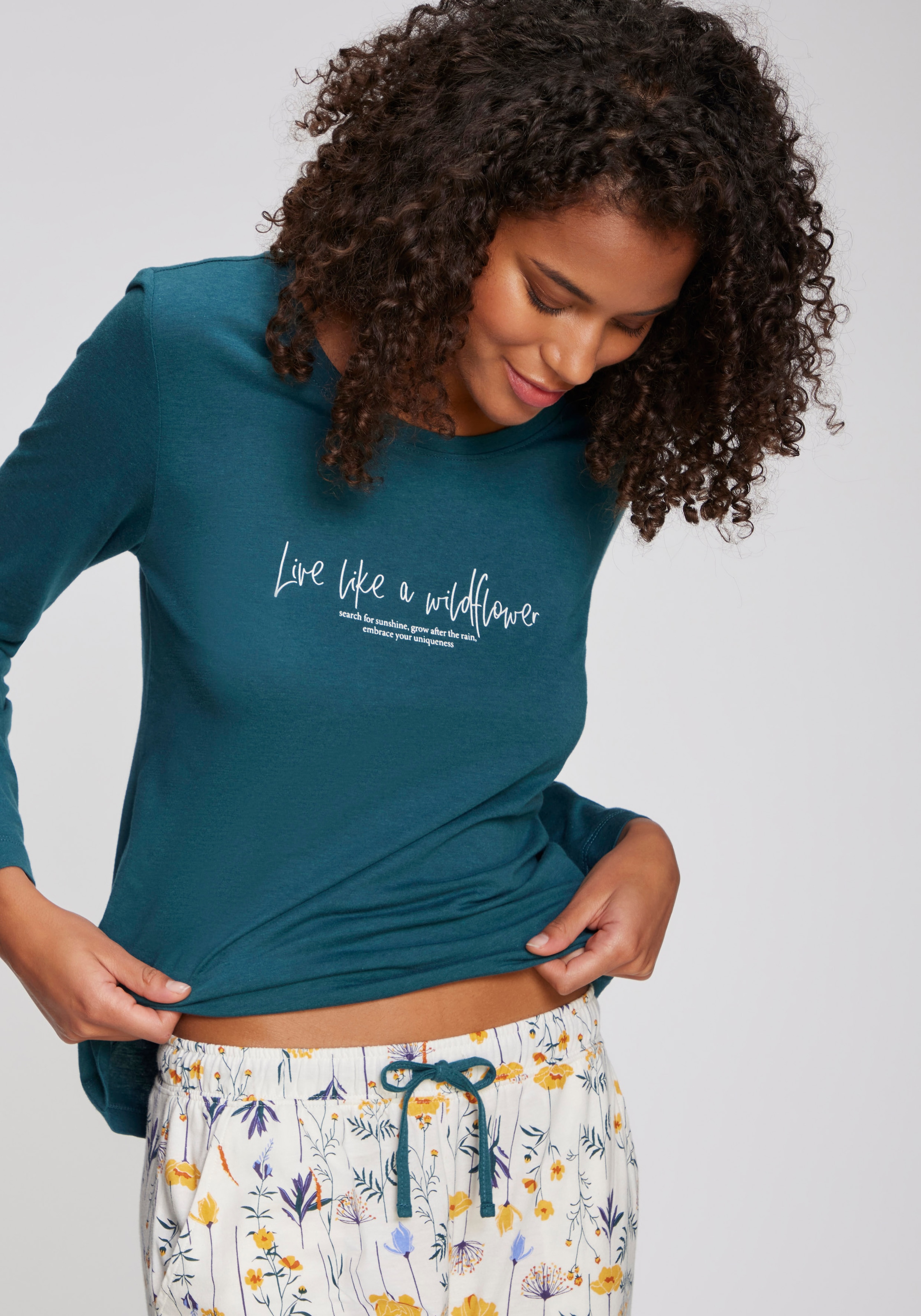 Vivance Dreams Pyjama 2-teilig, 2 tlg. Mit schönem Muster