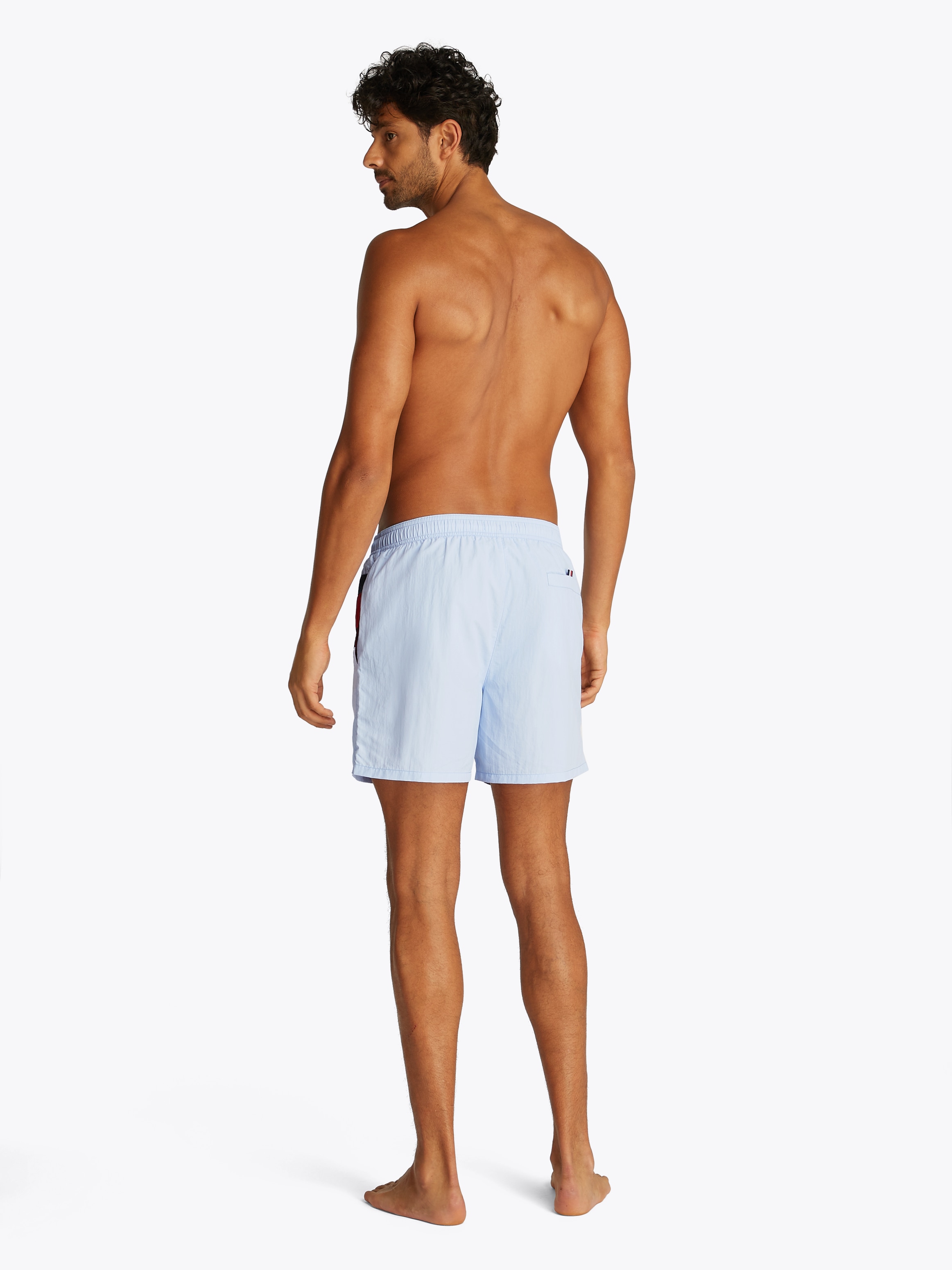 Tommy Hilfiger Swimwear Badeshorts »MEDIUM DRAWSTRING«, mit großem Logo