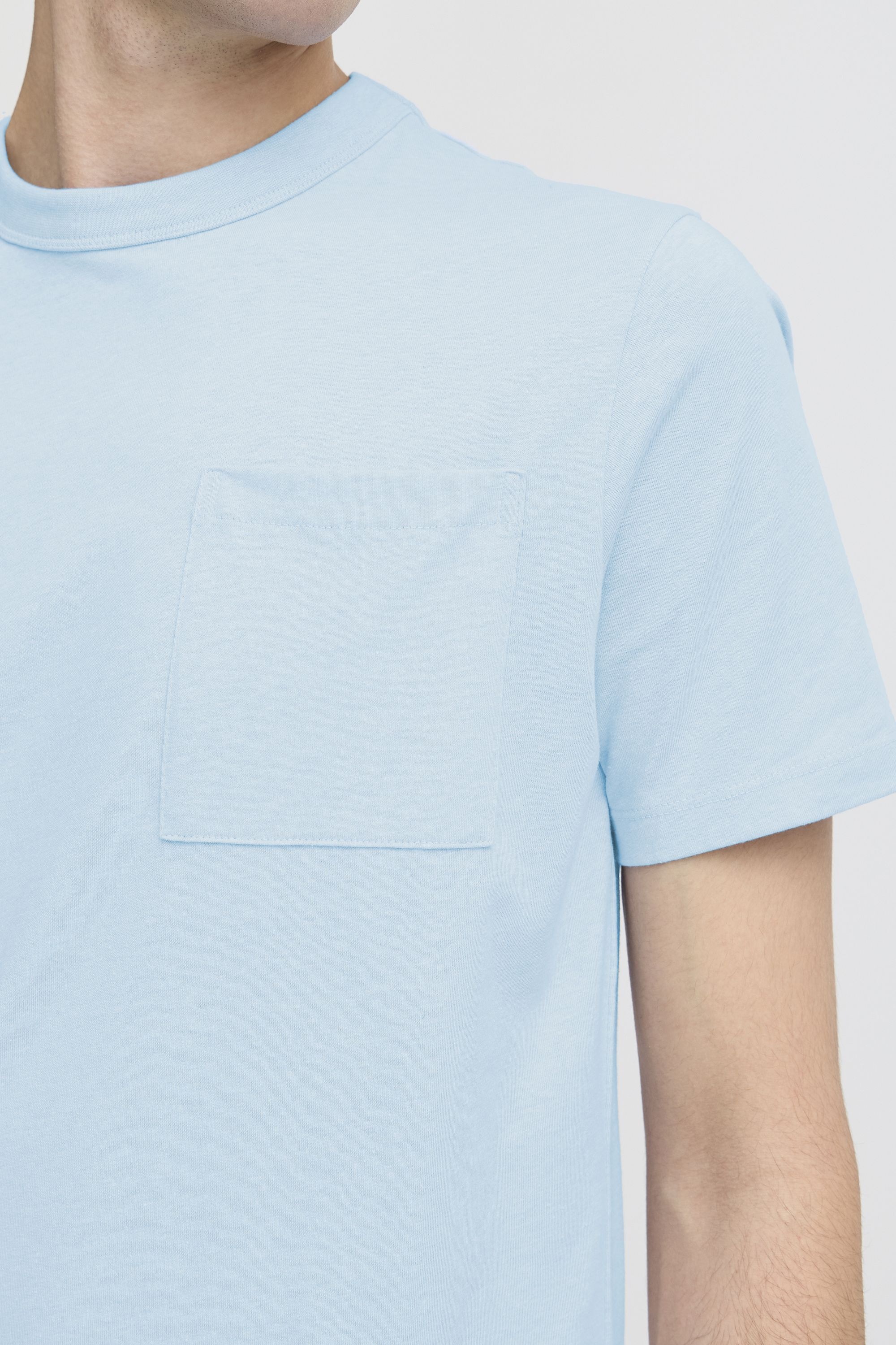 Casual Friday T-Shirt »T-Shirt CFJASPER mélange tee with chest pocket«