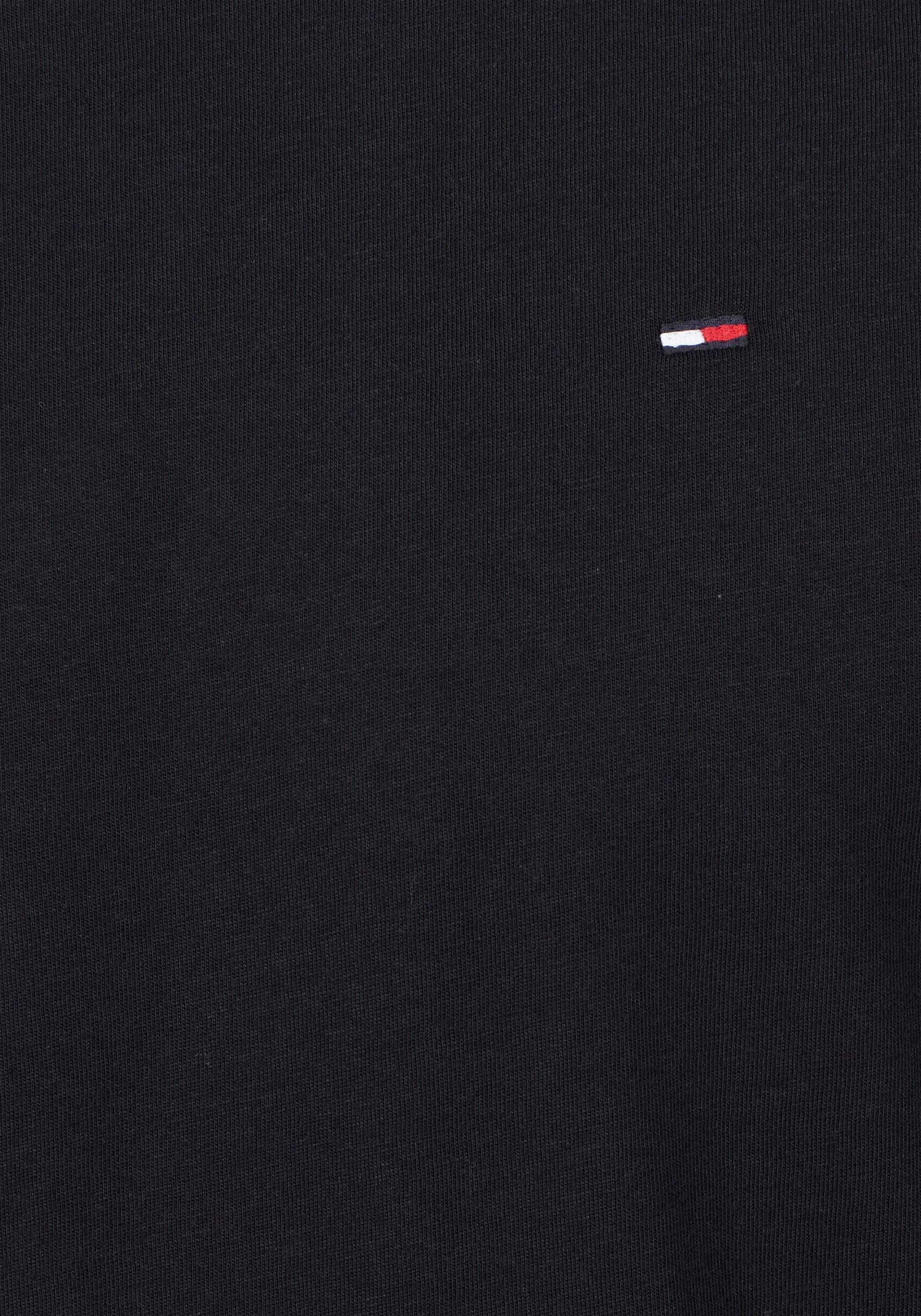 Tommy Jeans T-Shirt »TJM ESSENTIAL SOLID TEE«, mit Rundhalsausschnitt und dezenter Logo-Flag