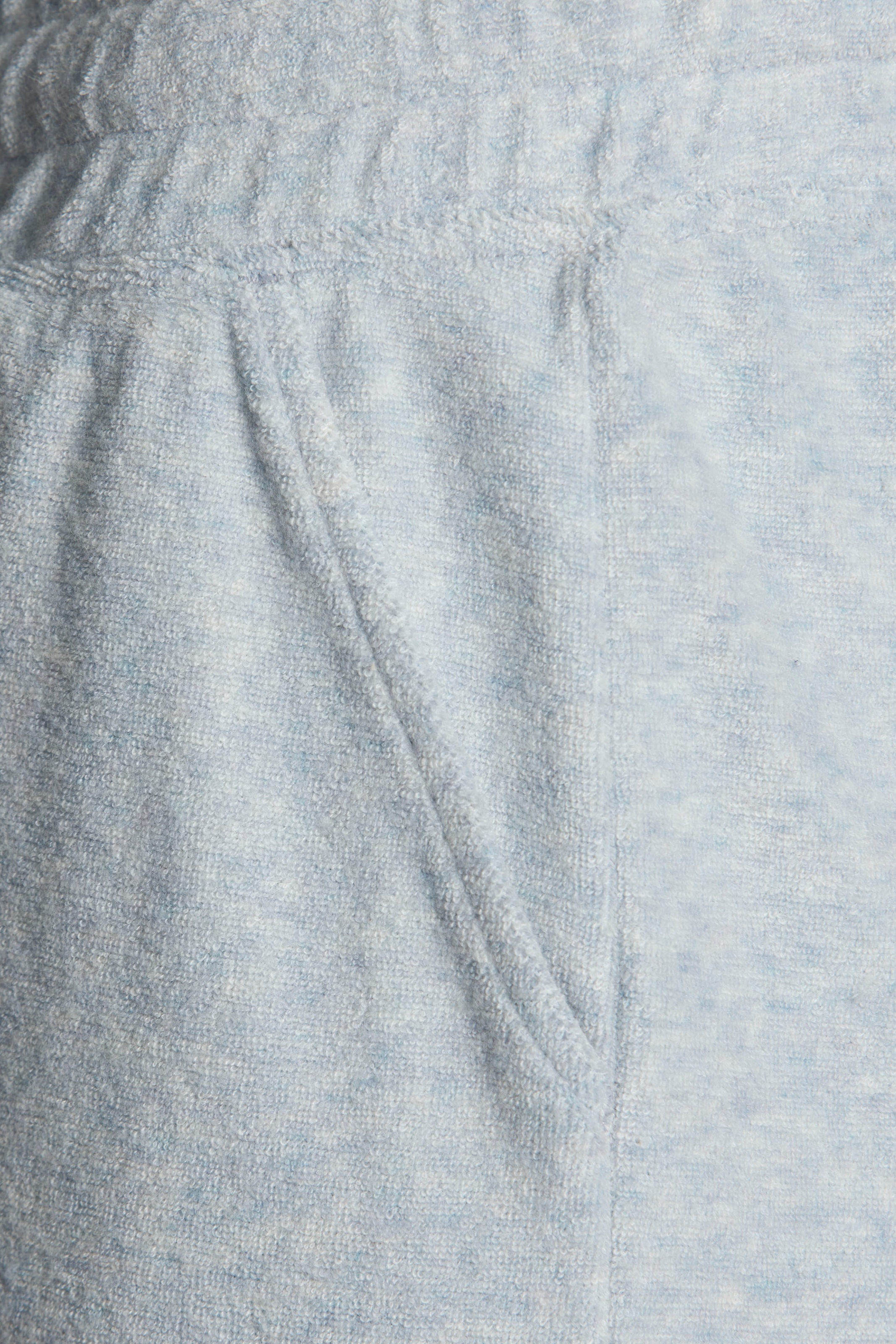 Vivance Sweathose, Kleine Logostickerei