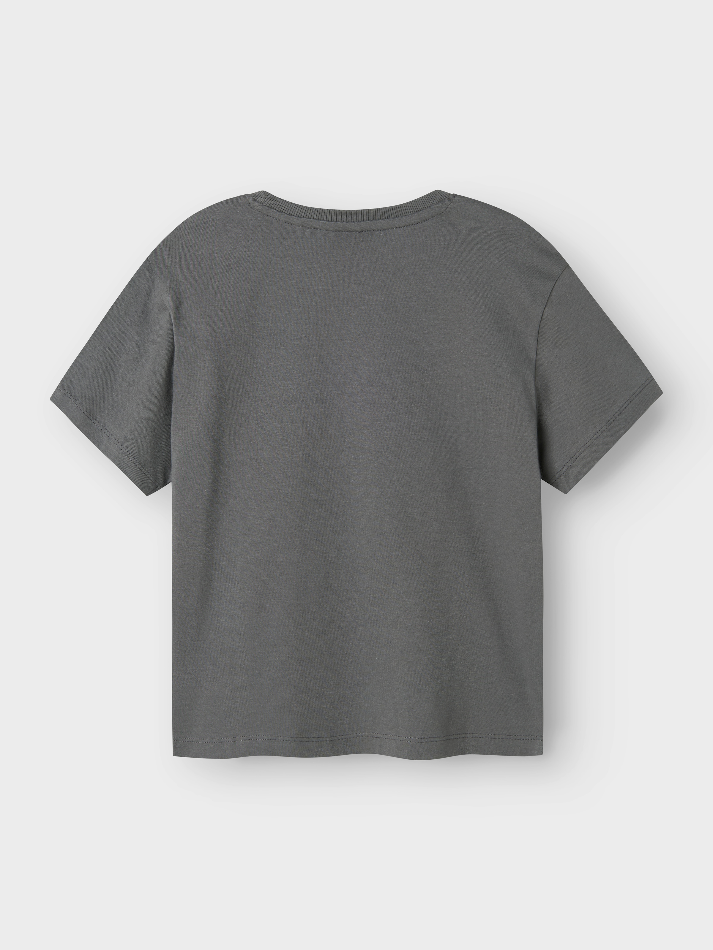 Name It T-Shirt »NKMBRODY SS NREG TOP NOOS« mit dezentem 3D-Frontmotiv