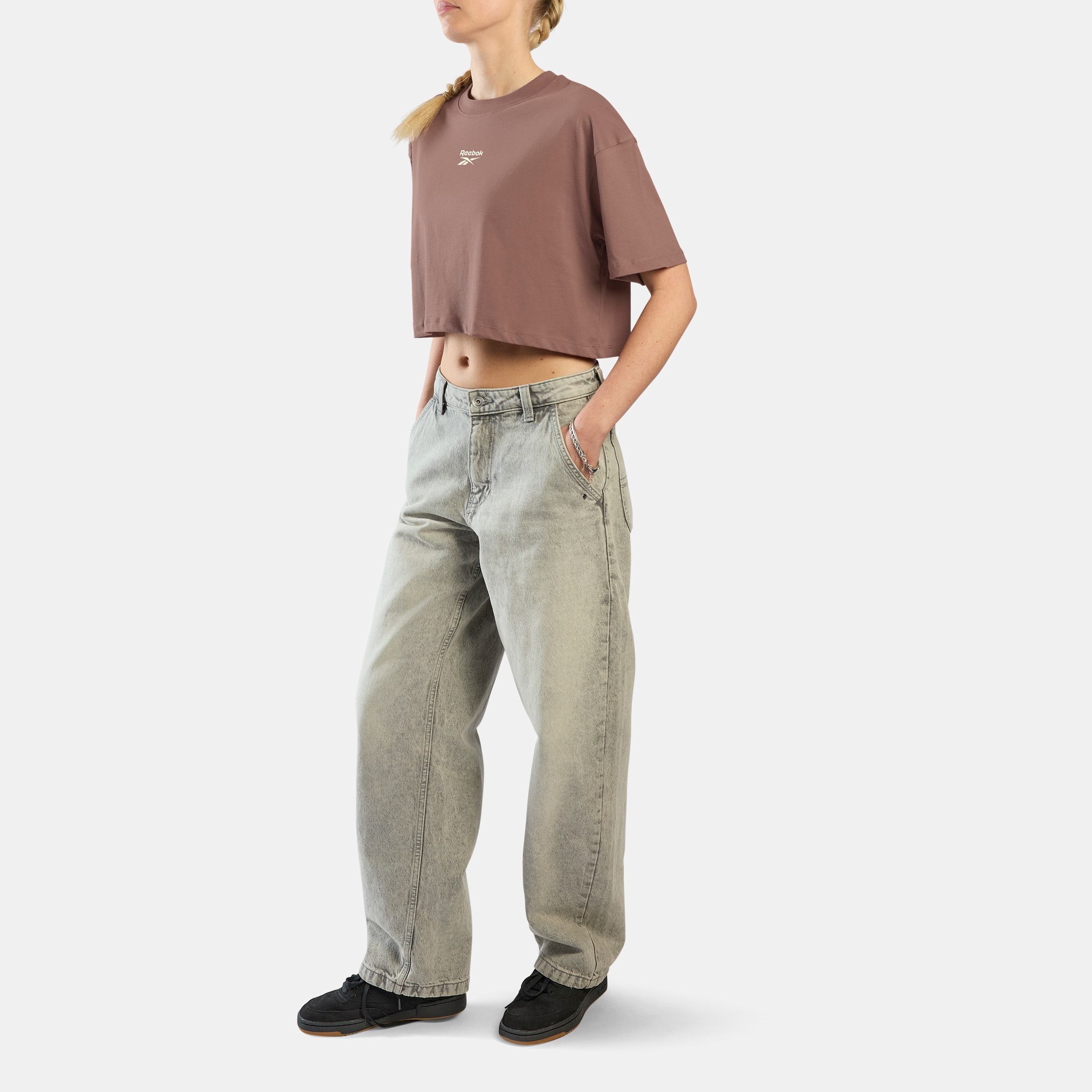 Reebok T-Shirt »ID CROPPED BOX FIT T-SHIRT« mit Rundhalsausschnitt, sportlicher Stil, T-Shirt-Schnitt