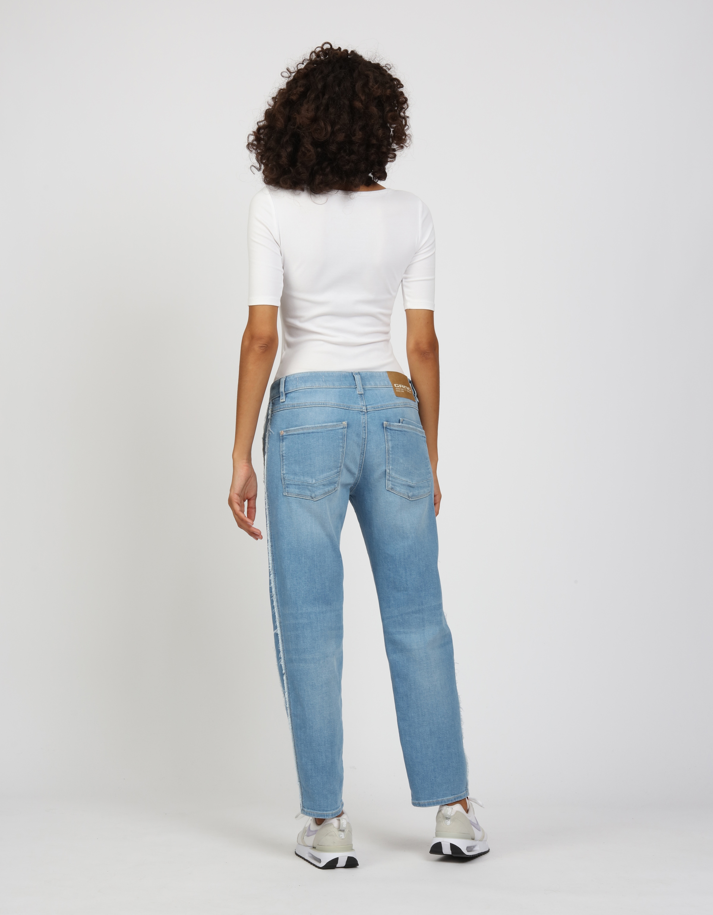 GANG Boyfriend-Jeans »94NADIA«, mit seitlichen Fransenstreifen