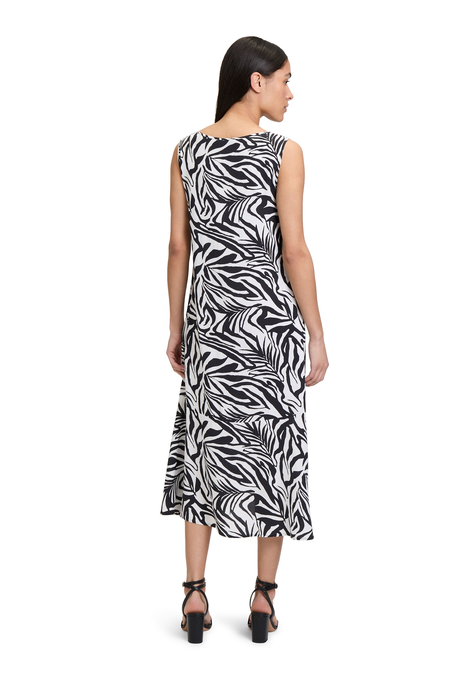 Betty Barclay Midikleid »Stufenkleid weiter Ausschnitt«