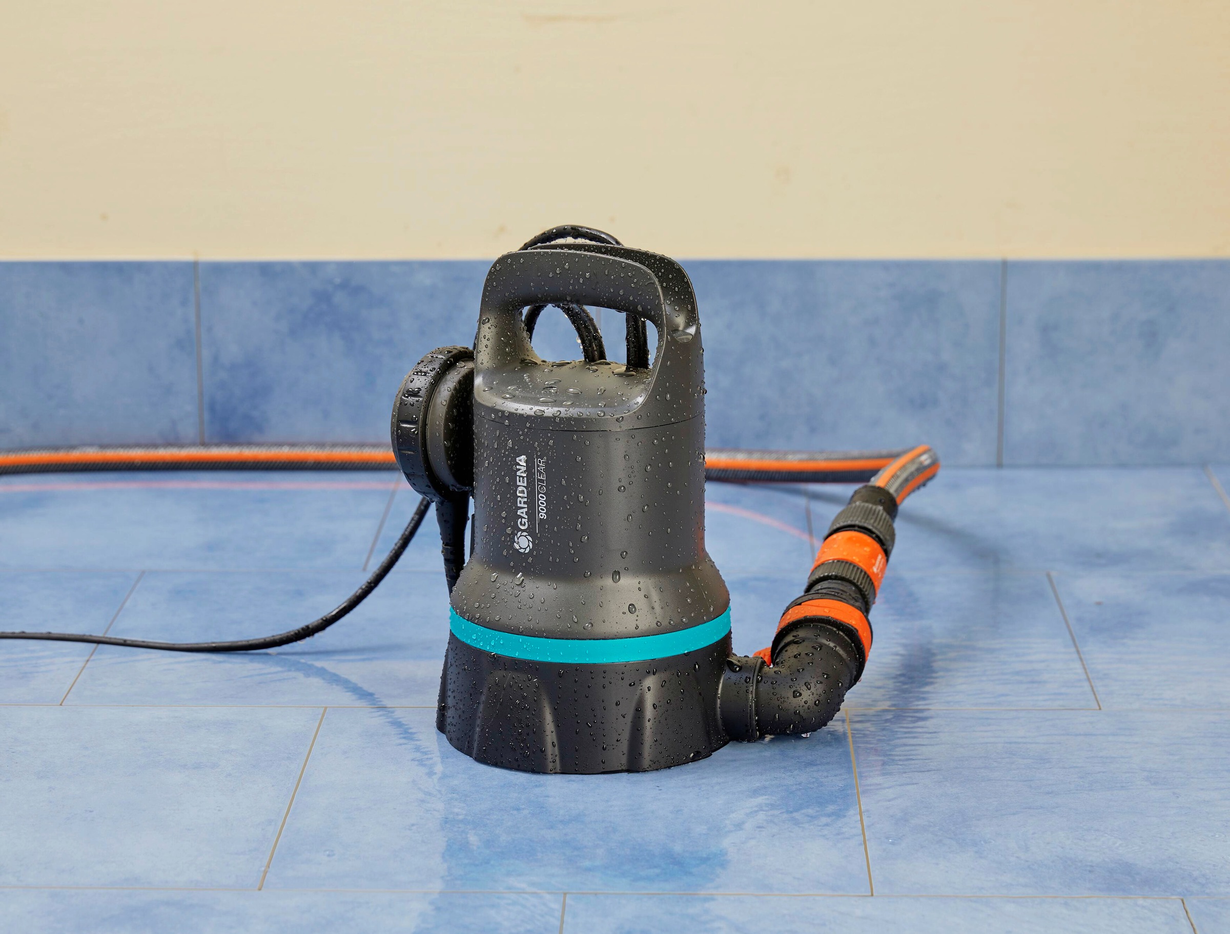 GARDENA Klarwasserpumpe »Tauchpumpe 9000, 9030-20«, 9000 l/h max. Fördermenge