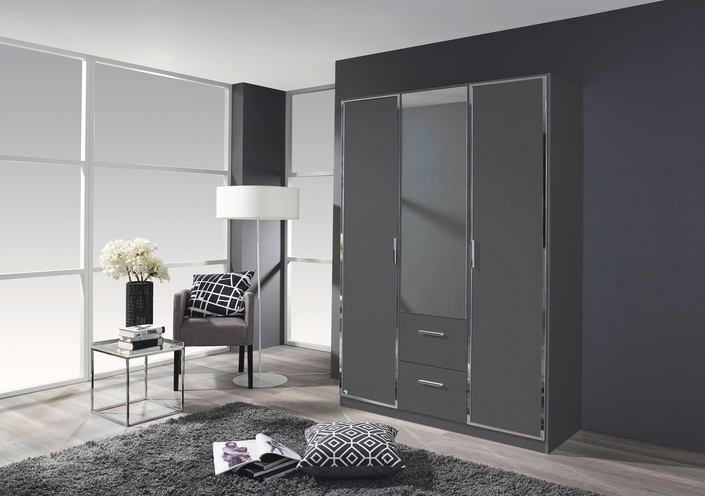 rauch Drehtürenschrank »Marl« mit eleganten Chromgriffen sowie Aufleistungen