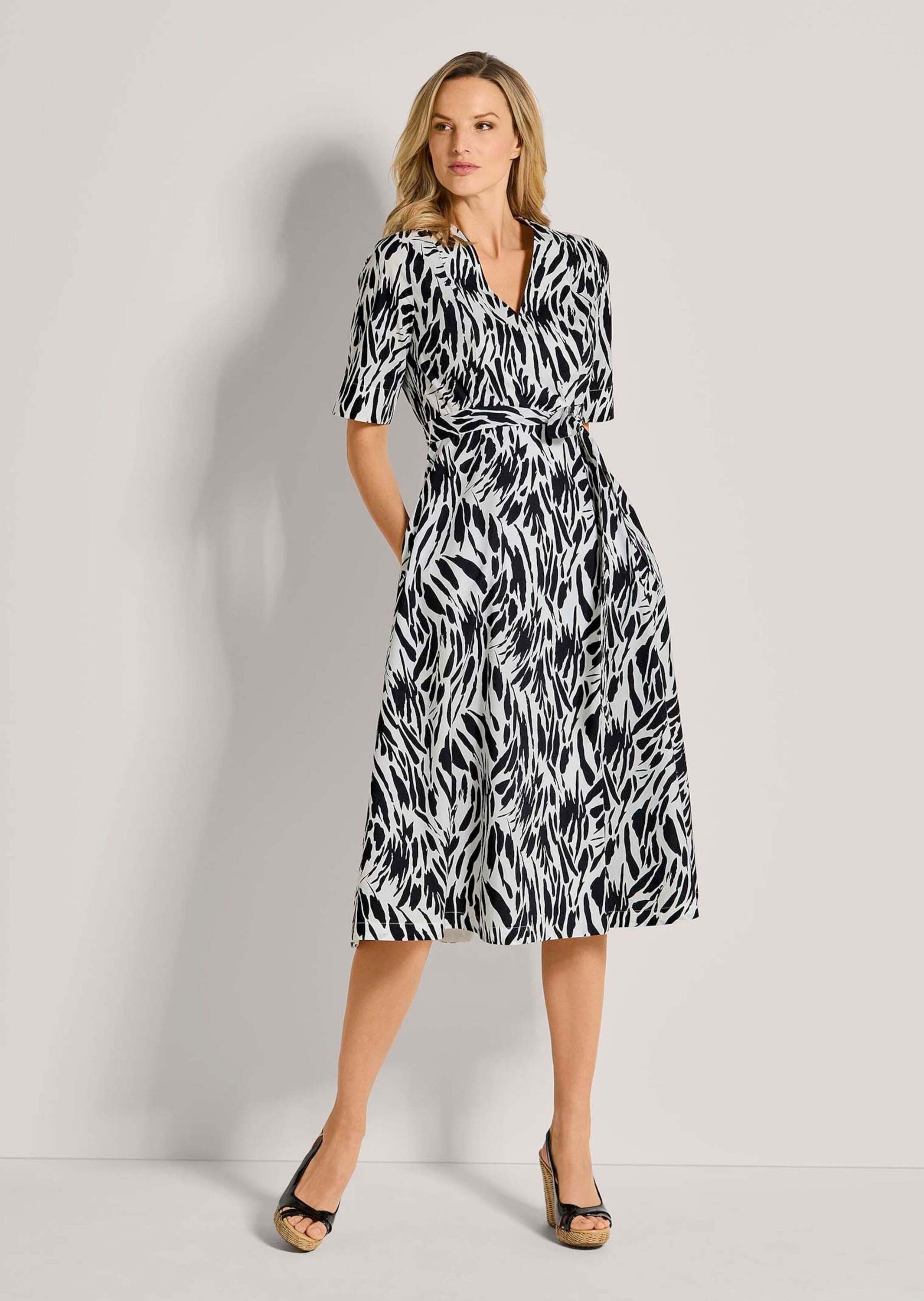 MADELEINE Midikleid »Kleid Wickelkleid mit Bindegürtel«