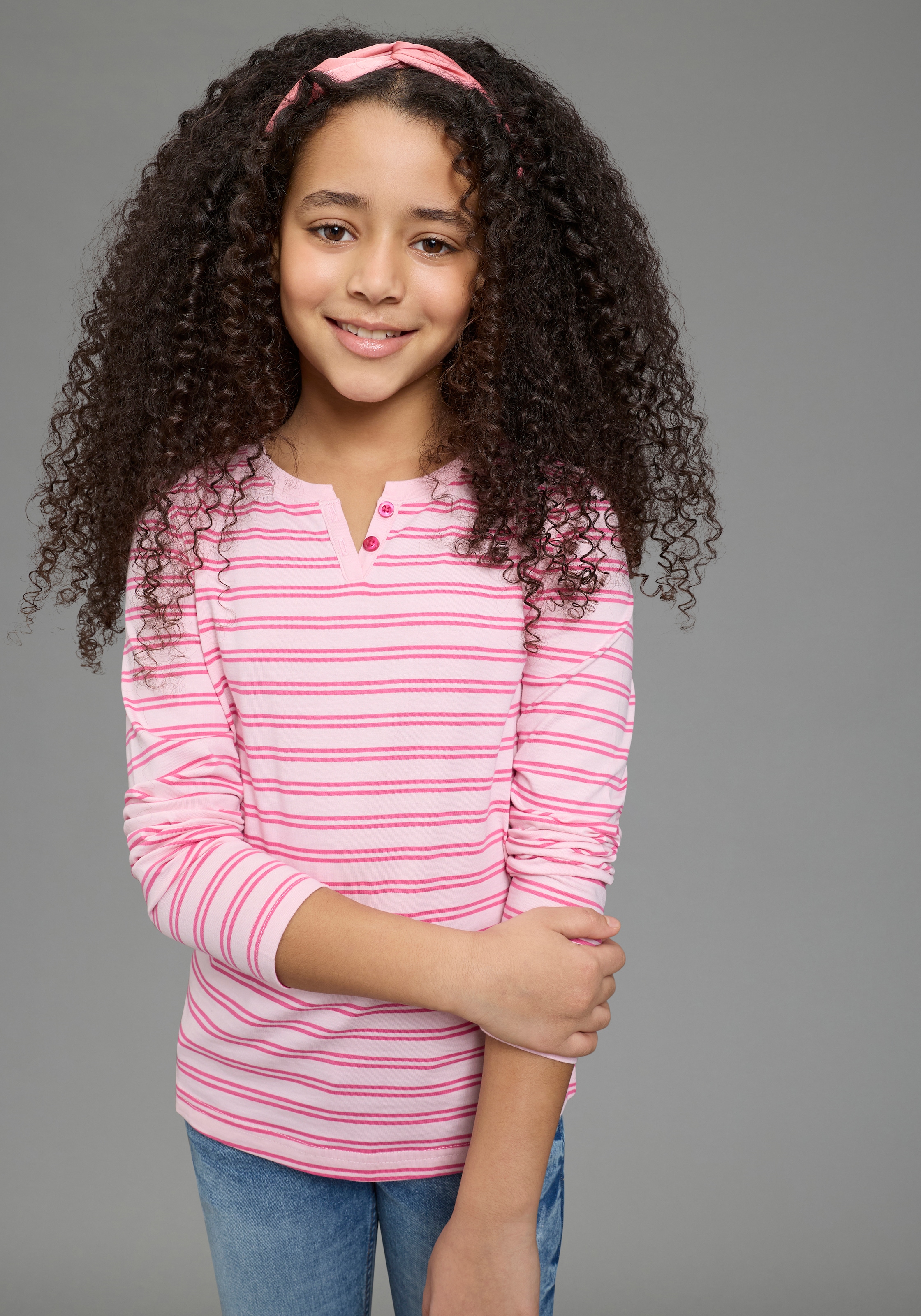 H.I.S Langarmshirt »2er Pack Shirts 1x uni + 1x geringelt, für Mädchen« Packung, 2, 2 tlg. für Mädchen, Langarm, mit Rundhalsausschnitt und Knopfleiste