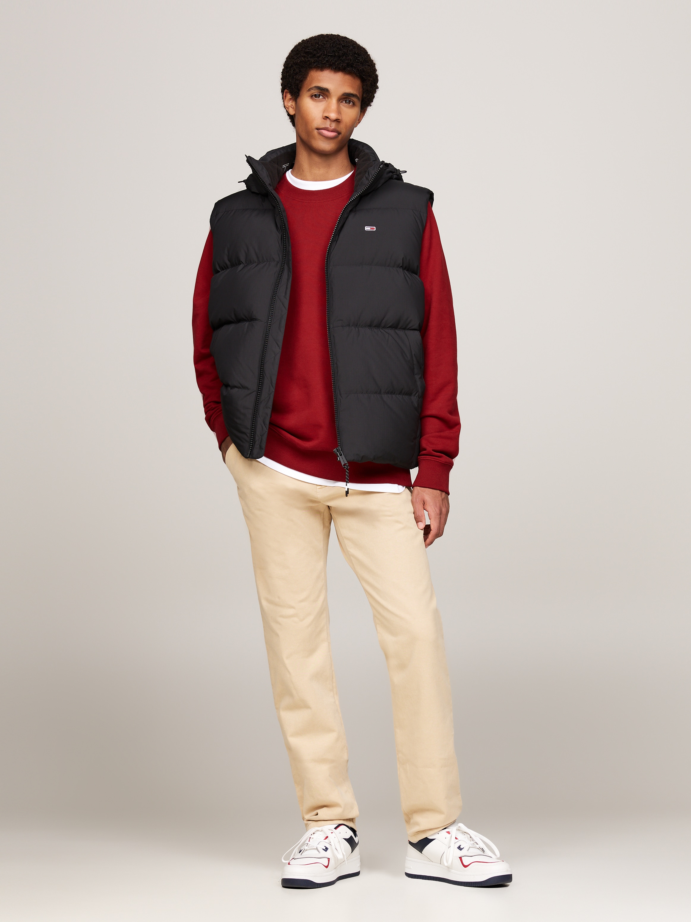 Tommy Jeans Steppweste »TJM ESSENTIAL DOWN VEST EXT«, abnehmbare Kapuze mit Kordelzug