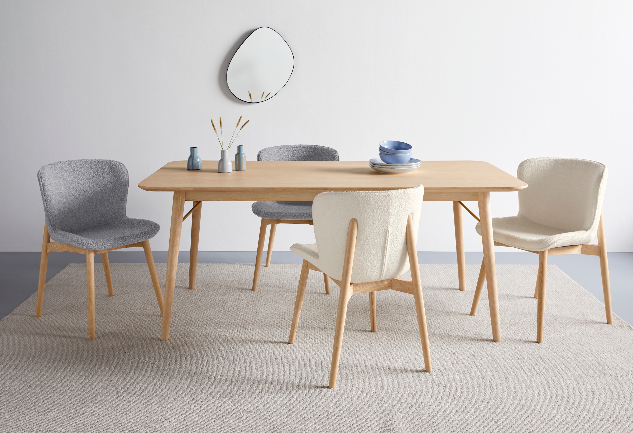 s.Oliver Esszimmerstuhl »Kailee«, (Set), 2 St., Bouclé, weicher Bouclé-Bezug, ergonomisches Design, Eschenholzgestell