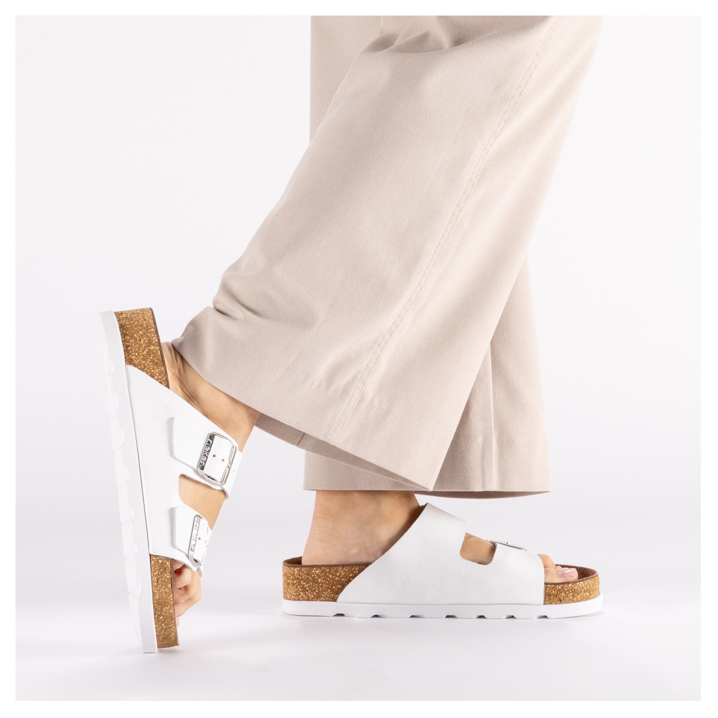 Rieker Pantolette  Hausschuh, Sommerschuh, Strandschuh, Zweischnaller mit Softfußbett