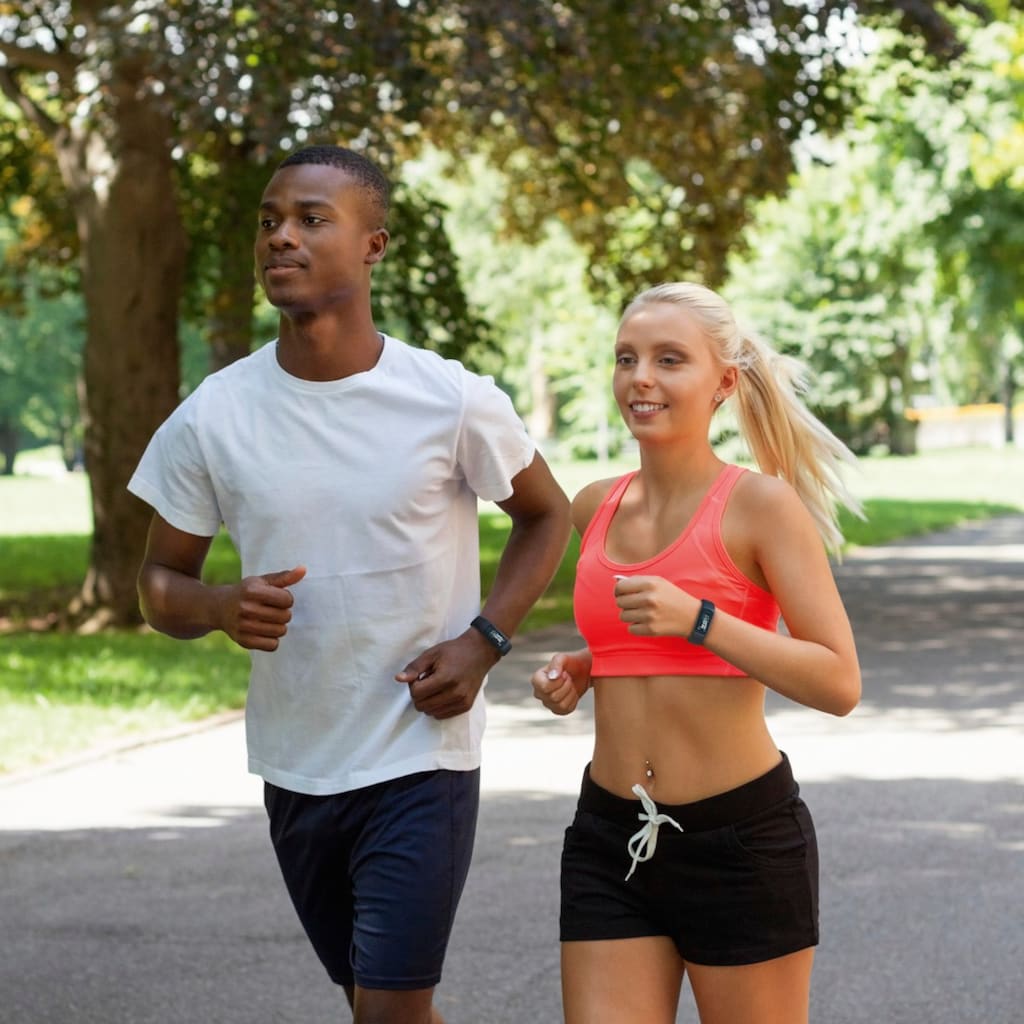 Hama Fitnessuhr »Fitnesstracker Sportuhr Damen wasserdicht, Blutsauerstoff Herzfrequenz«, (Kalorien, Schlaf Stress, Tempo, Musiksteuerung, Schritte, Timer Wecker)