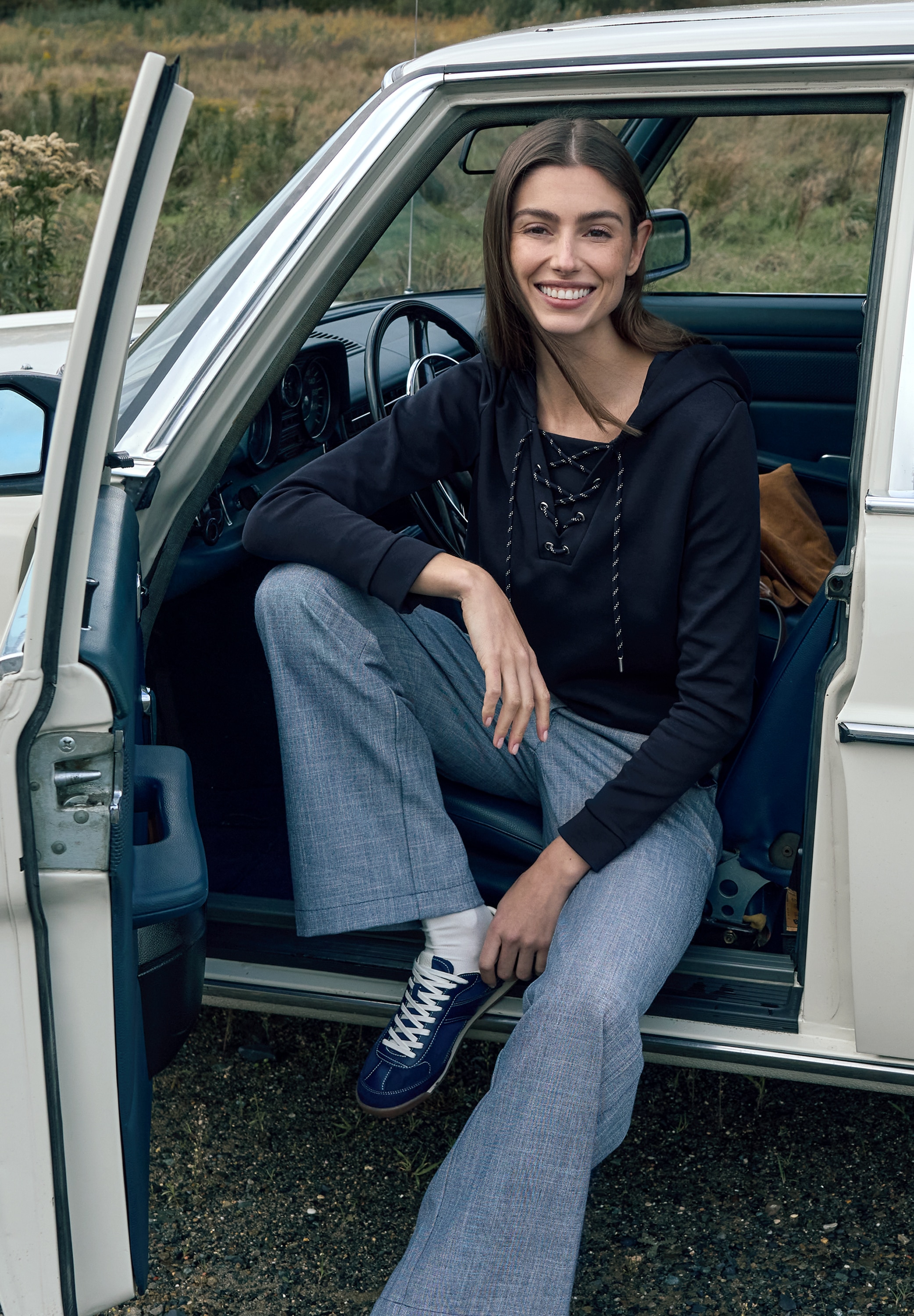 Cecil Hoodie , mit Strings
