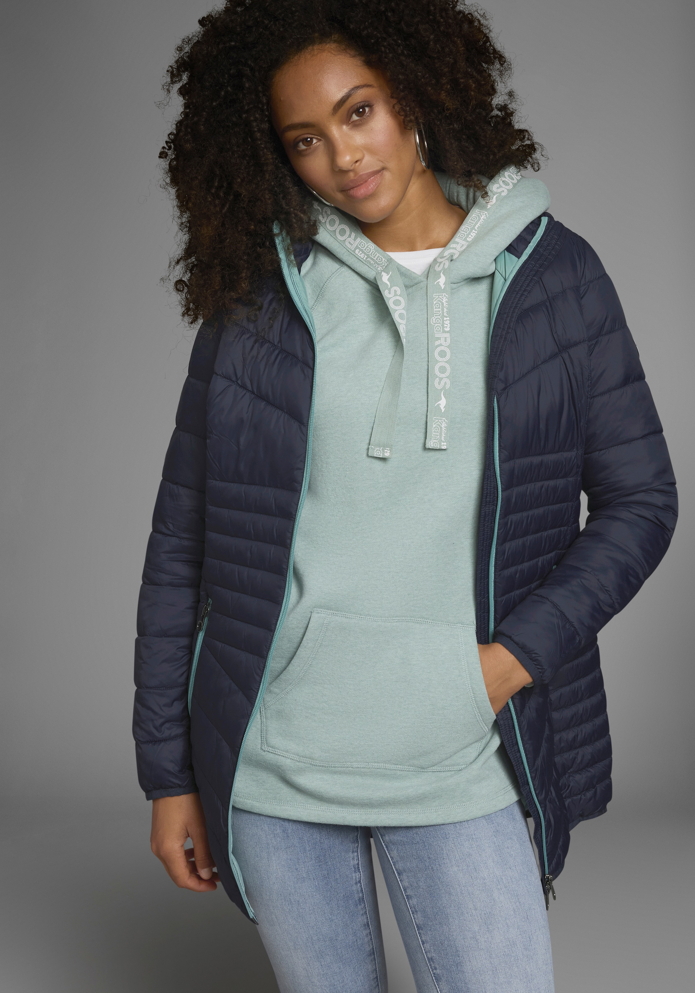 KangaROOS Steppjacke, mit Kapuze, für den Übergang, aus leichtem Webmaterial, figurbetonter Schnitt