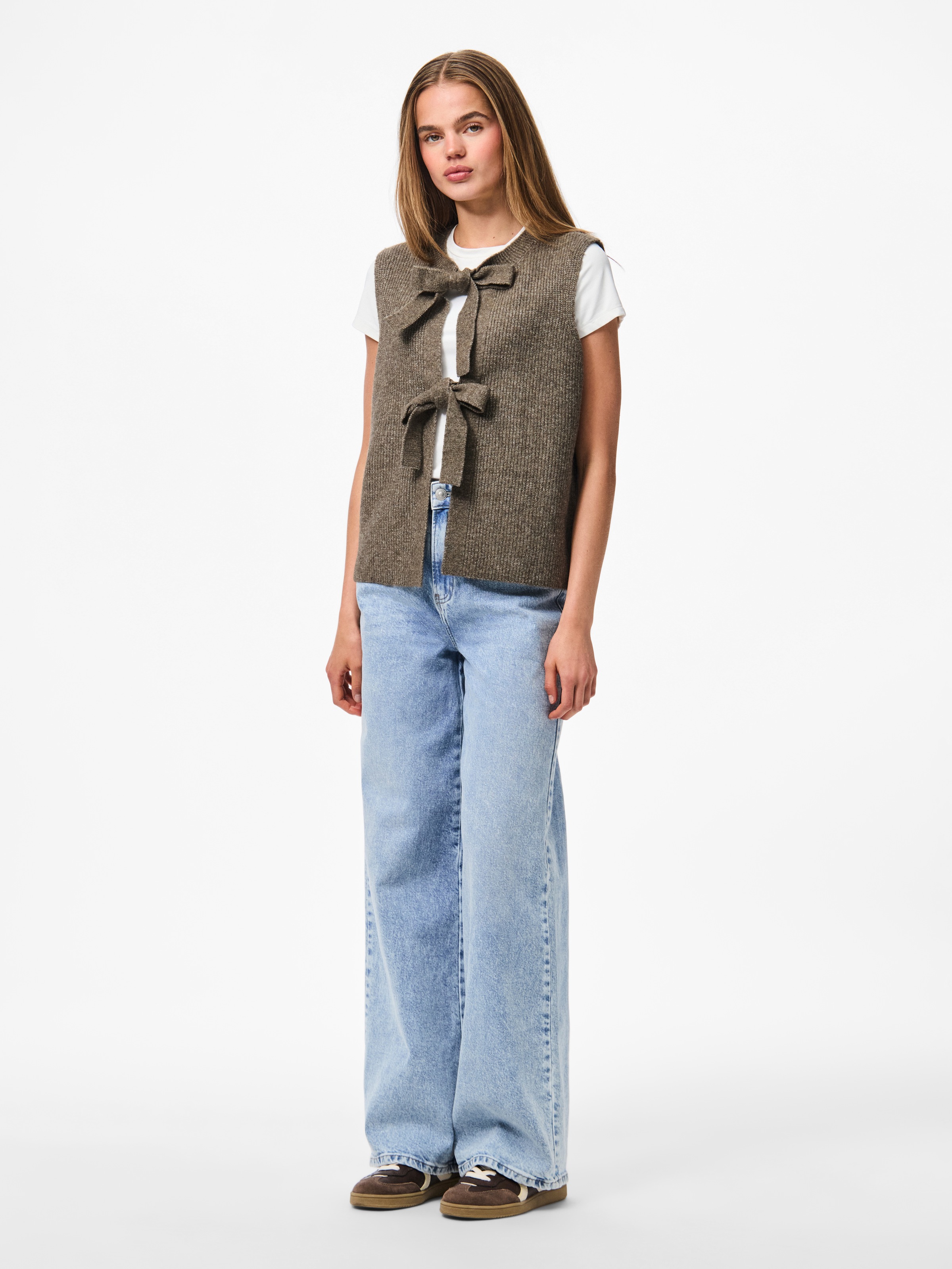 pieces Cardigan »PCSILLY SL REV TIE VEST KNIT NOOS BC« mit Bindebändern