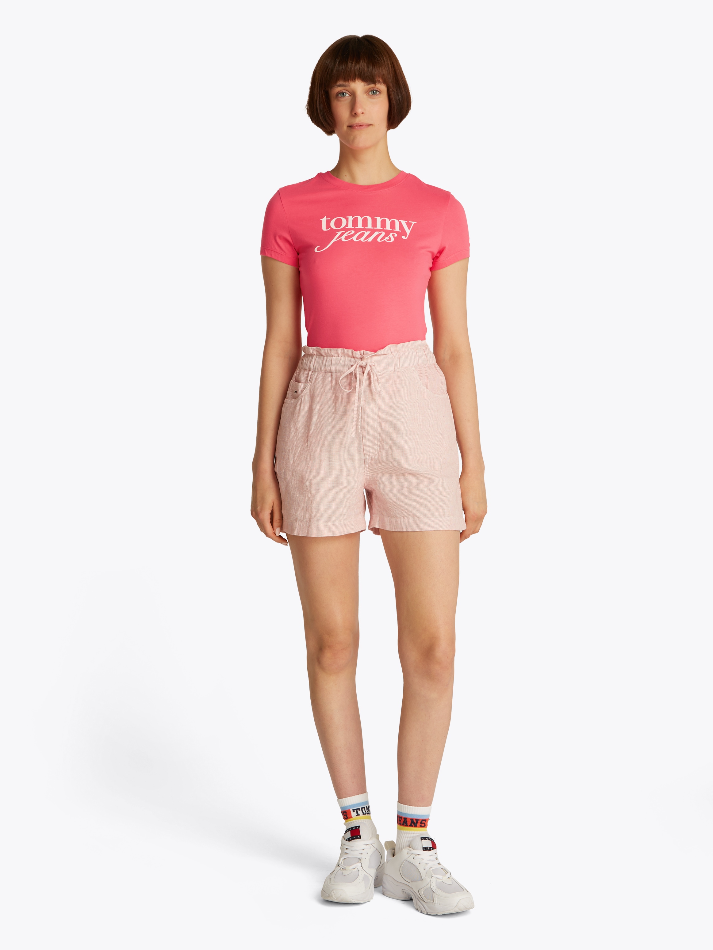 Tommy Jeans T-Shirt, mit Logodruck auf der Brust