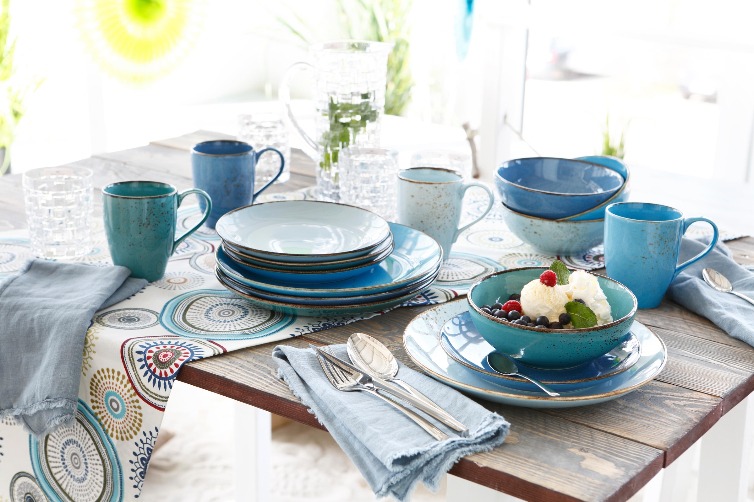 CreaTable Kombiservice »Geschirr-Set NATURE COLLECTION Aqua«, (Set, 16 tlg., Kaffeeservice und Tafelservice im Set, für 4 Personen), Service, Trendaktuelle Blau-Töne, 16 Teile, für 4 Personen