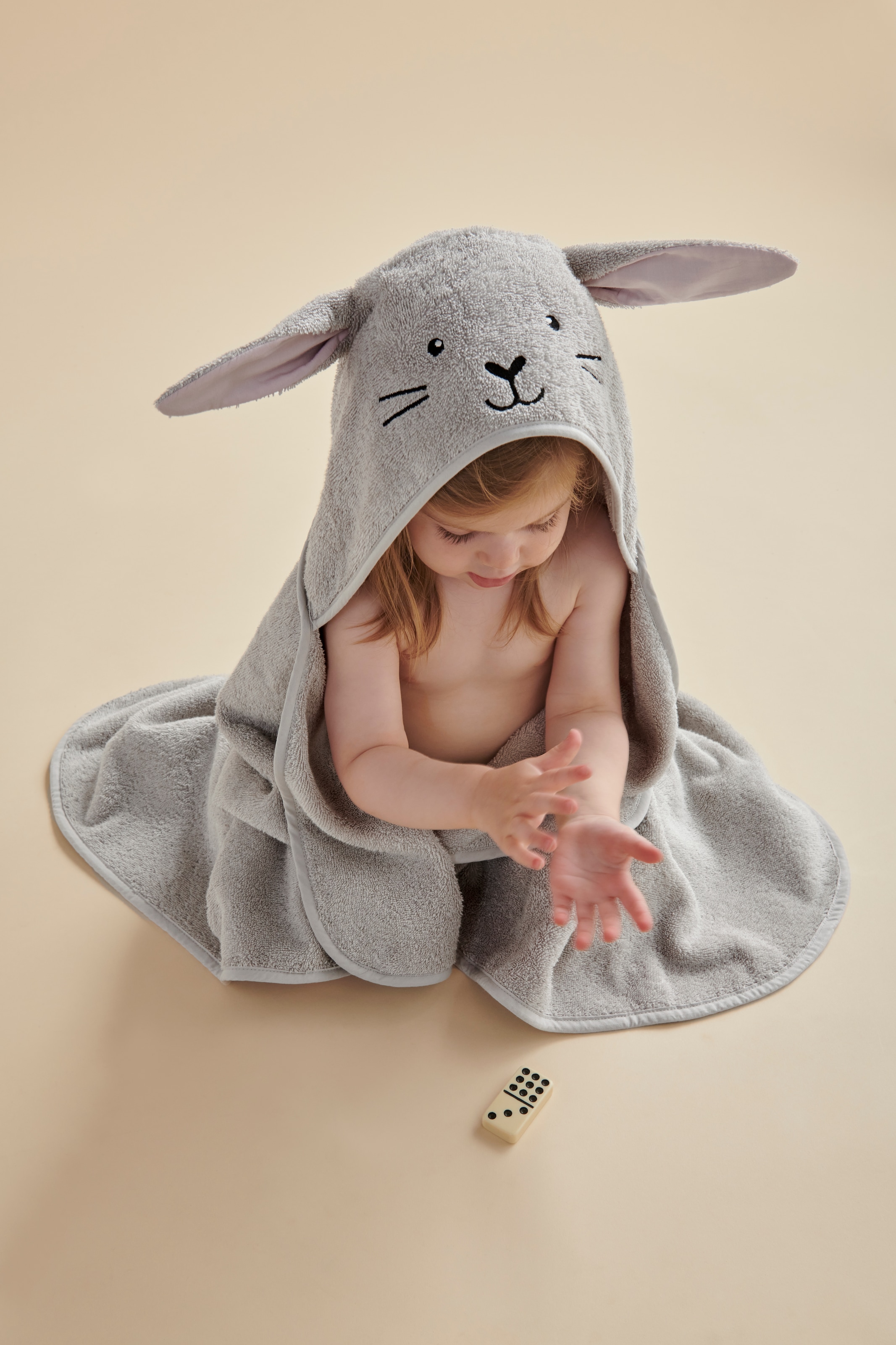 Christy Handtuch Set »Christy Baby Hase«, Set, 2 tlg., Walkfrottier, 1 Kapuzen-Badetuch (95x90 cm) und 1 Waschhandschuh (23x15 cm)