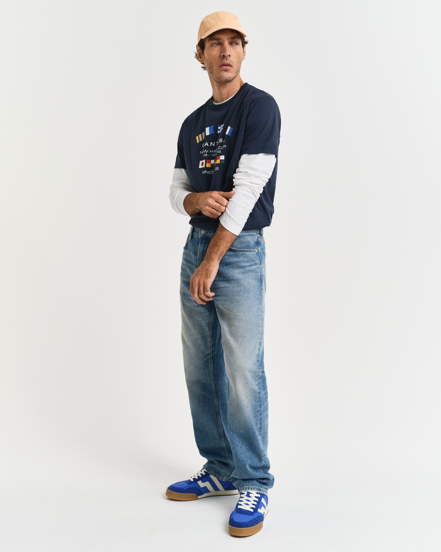 Gant Rundhalsshirt »GRAPHIC SS T-SHIRT«, mit einem einzigartigen saisonalen GANT-Grafikprint auf der Brust