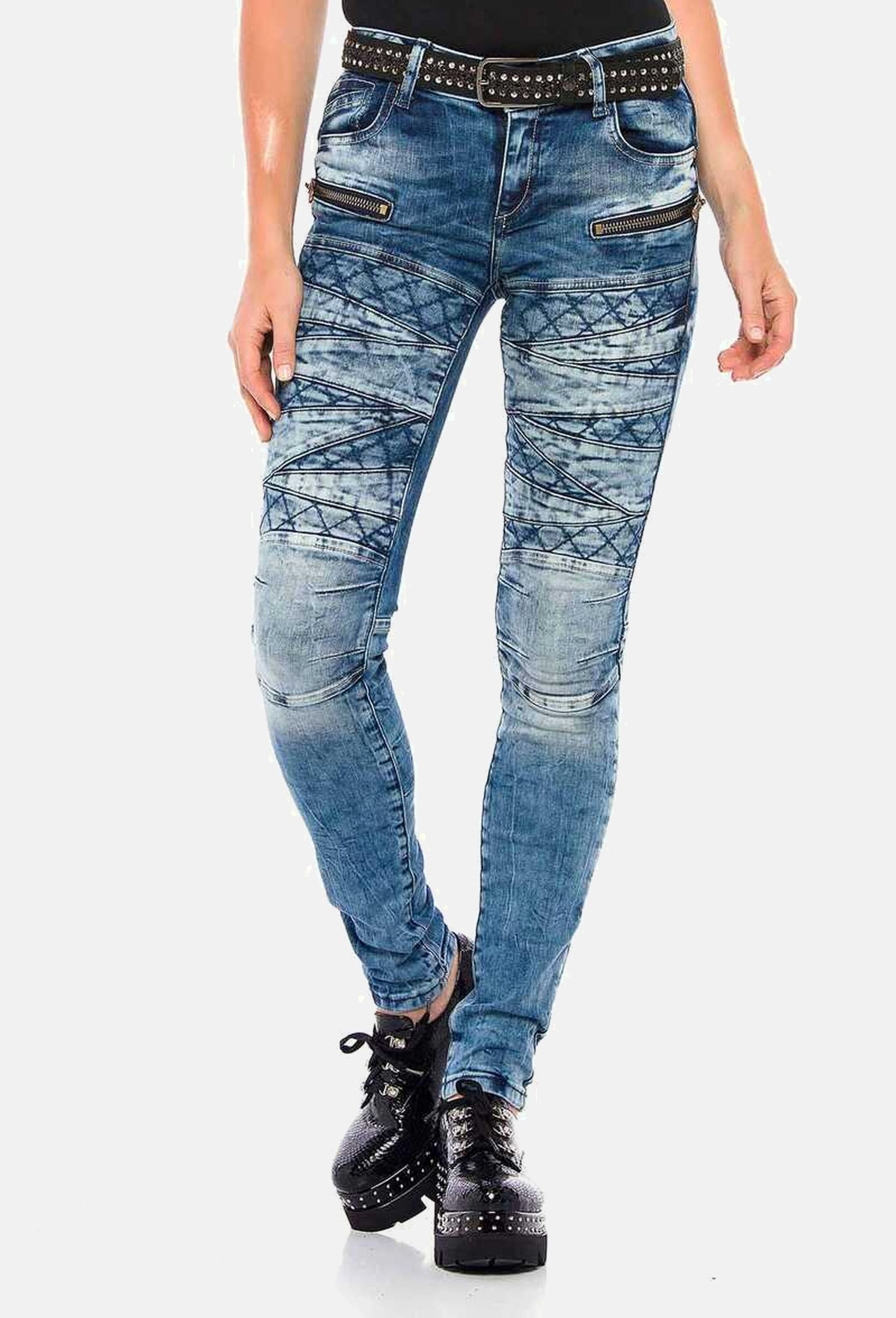 Cipo & Baxx Slim-fit-Jeans »Cipo & Baxx Jeans« mit coolen Stickelementen, WD381
