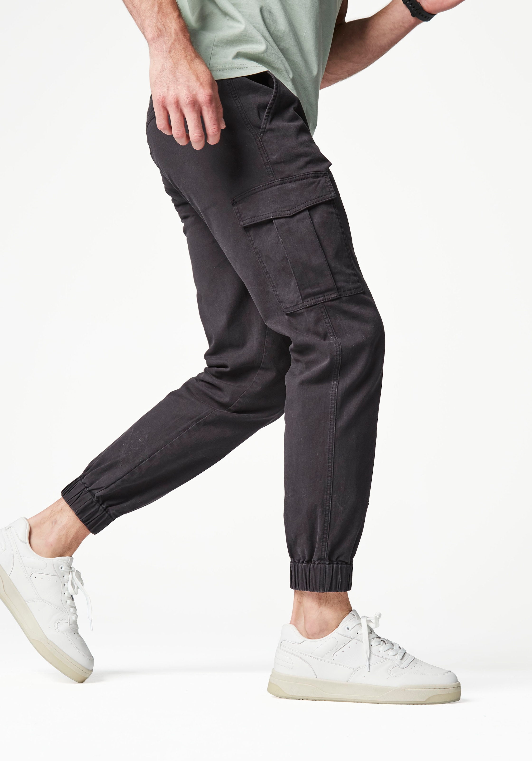 AUTHENTIC LE JOGGER Cargohose, mit normaler Bundhöhe aus elastischer Baumwoll-Qualität