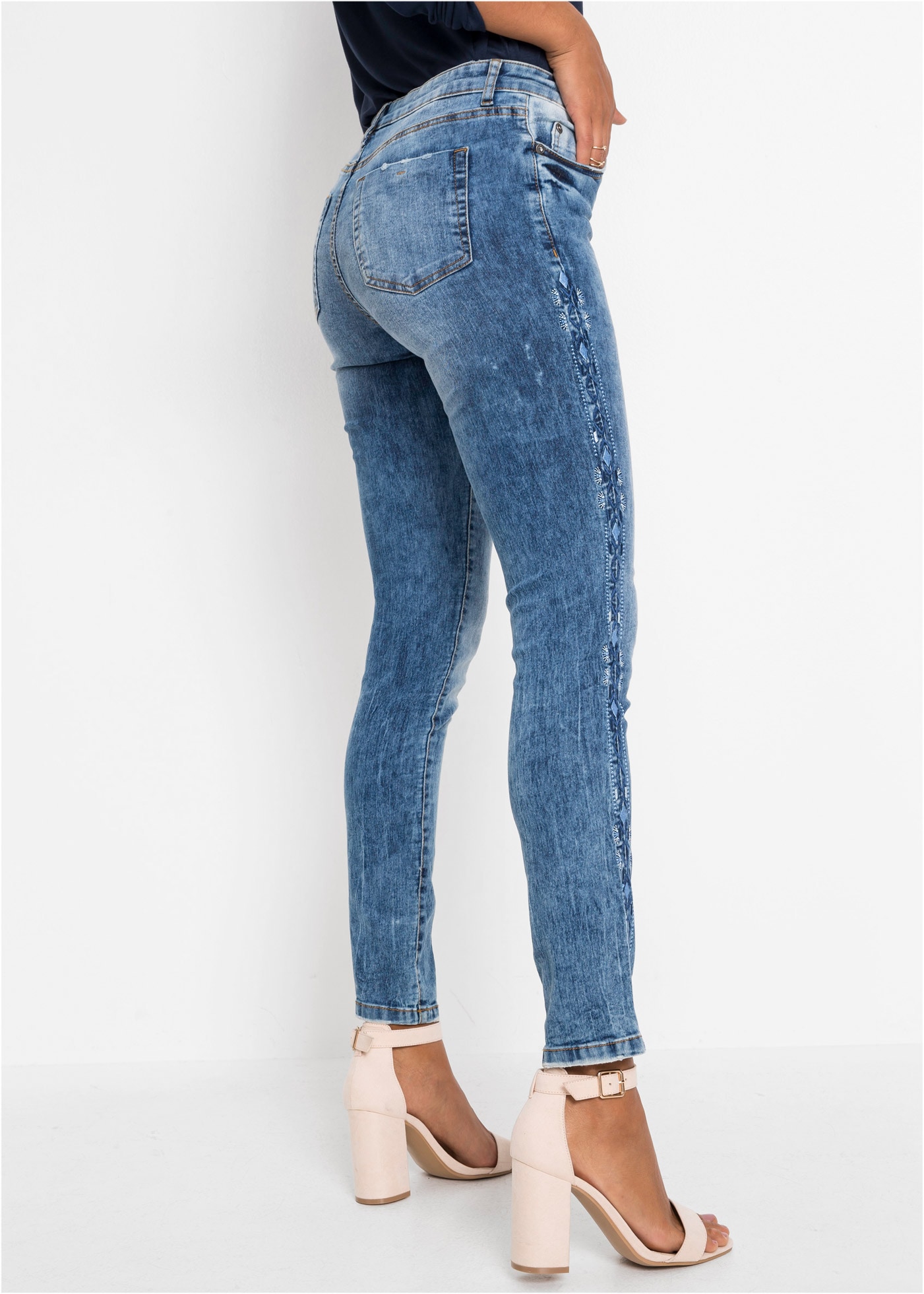 bonprix Skinny-fit-Jeans Skinny fit Passform, Innenbeinlänge ca. 77,5 cm in Größe 38