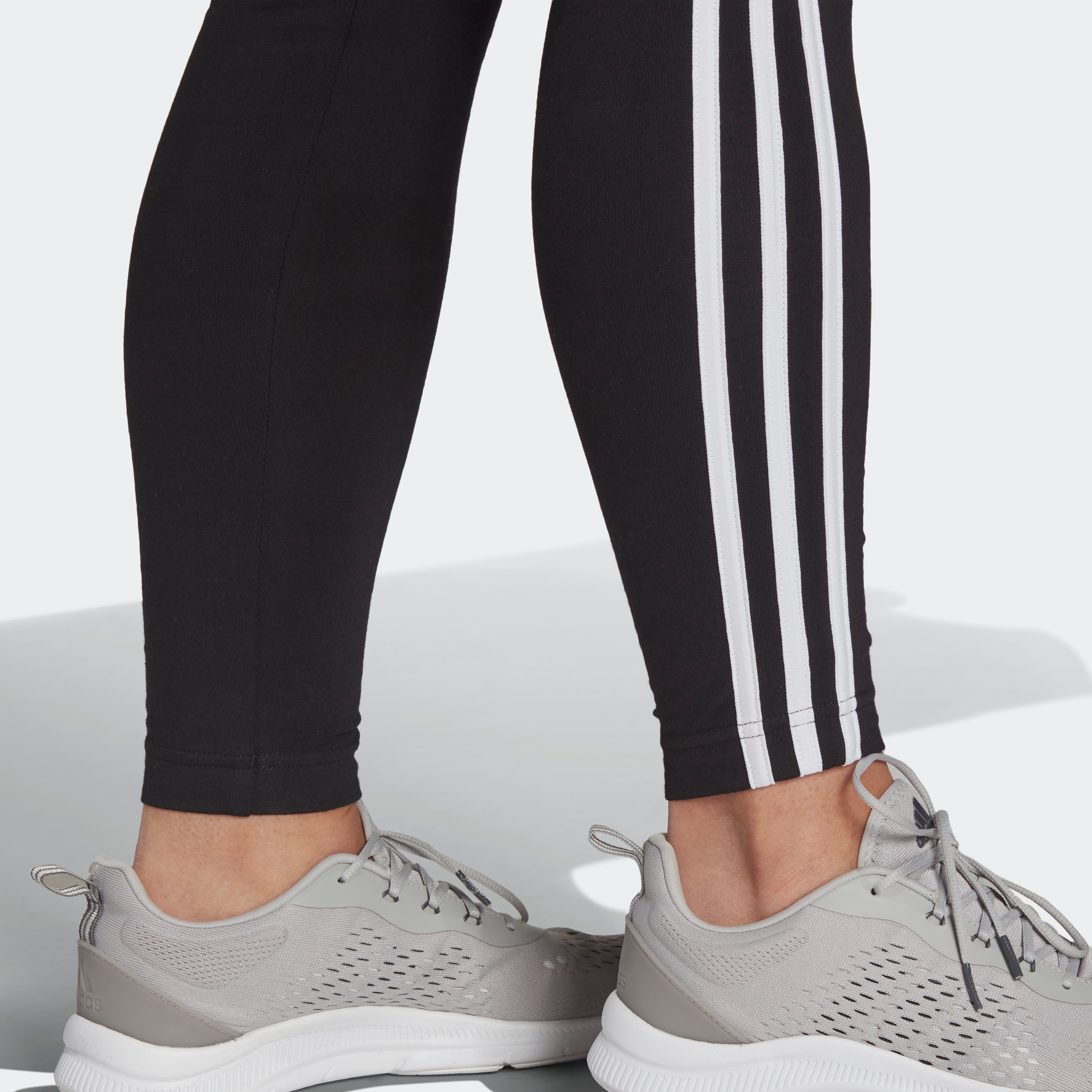 Leggings ♕ bei TIGHT«, Sportswear (1 tlg.) adidas »ESSENTIALS 3STREIFEN