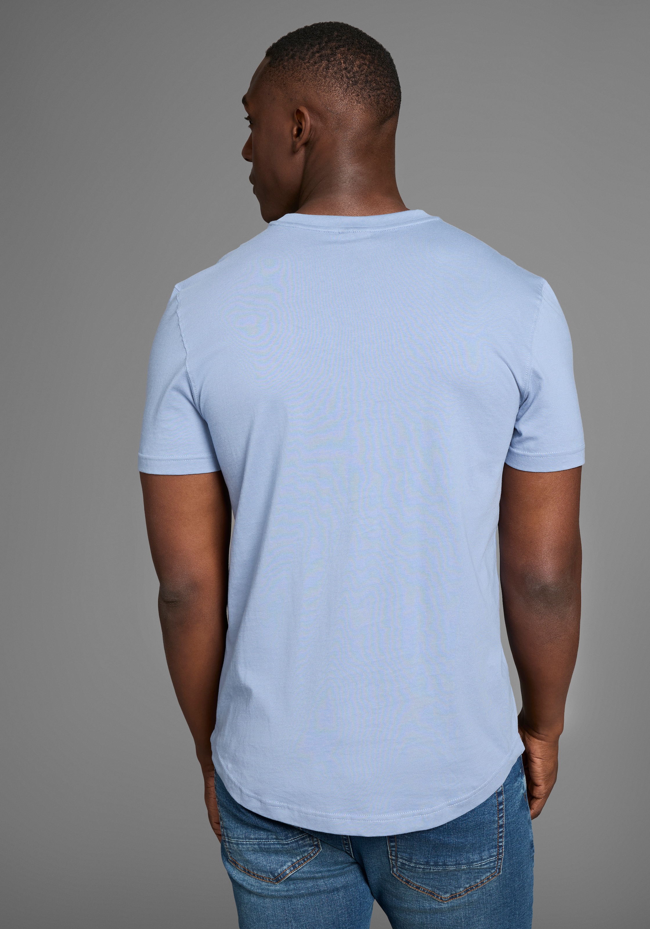 Bruno Banani Longshirt, mit abgerundetem Saum