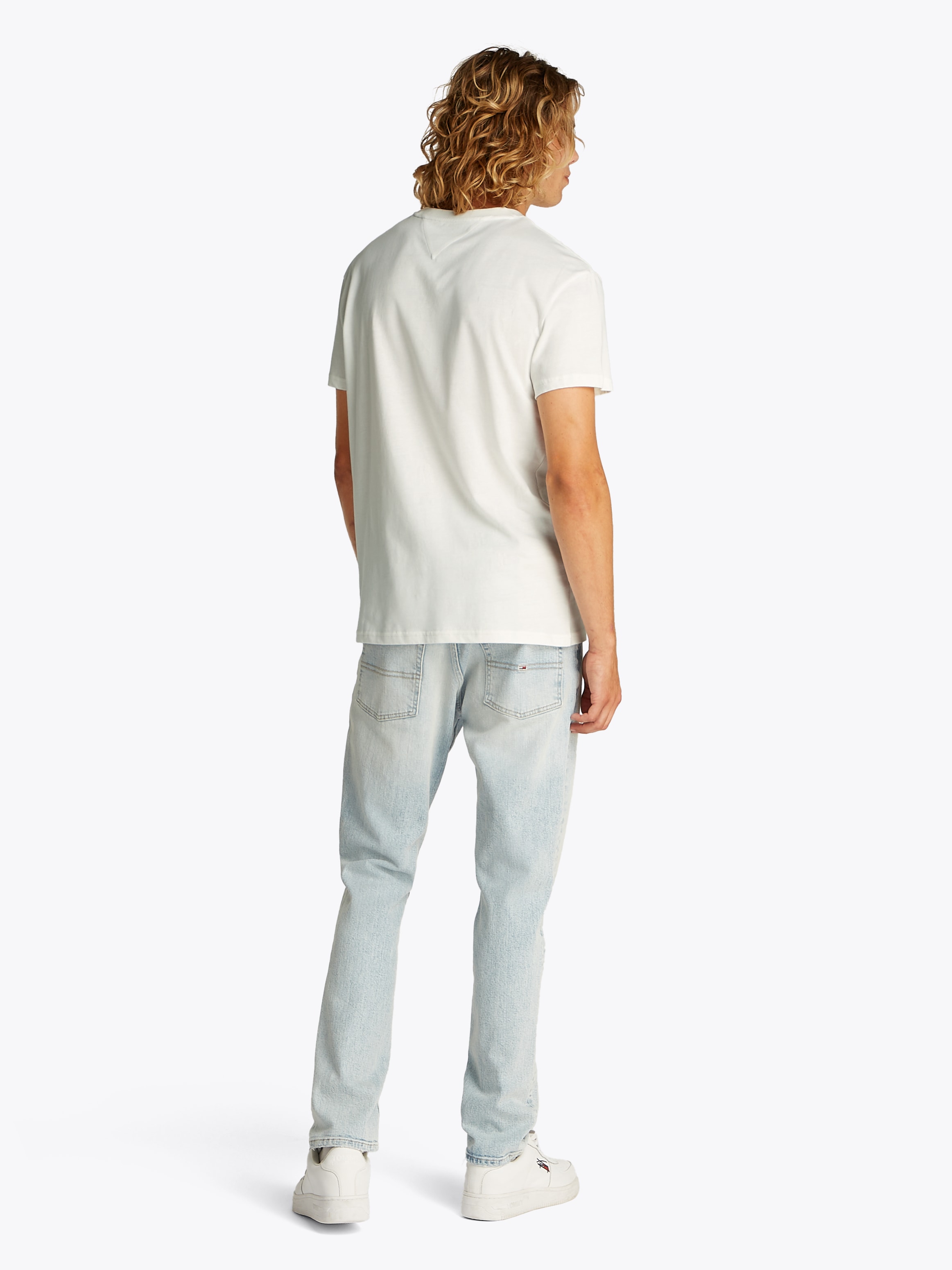 Tommy Jeans Kurzarmshirt »TJM REG SIGNTR DNA TEE EXT«, Mit Rundhalsausschnitt